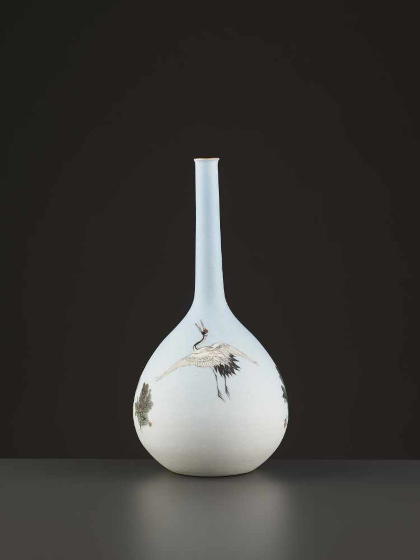 A TAKEUCHI CHUBEI BOTTLE VASE Japan, Meiji period (1868-1912). Porcelain with a shark skin glaze and - Image 4 of 8