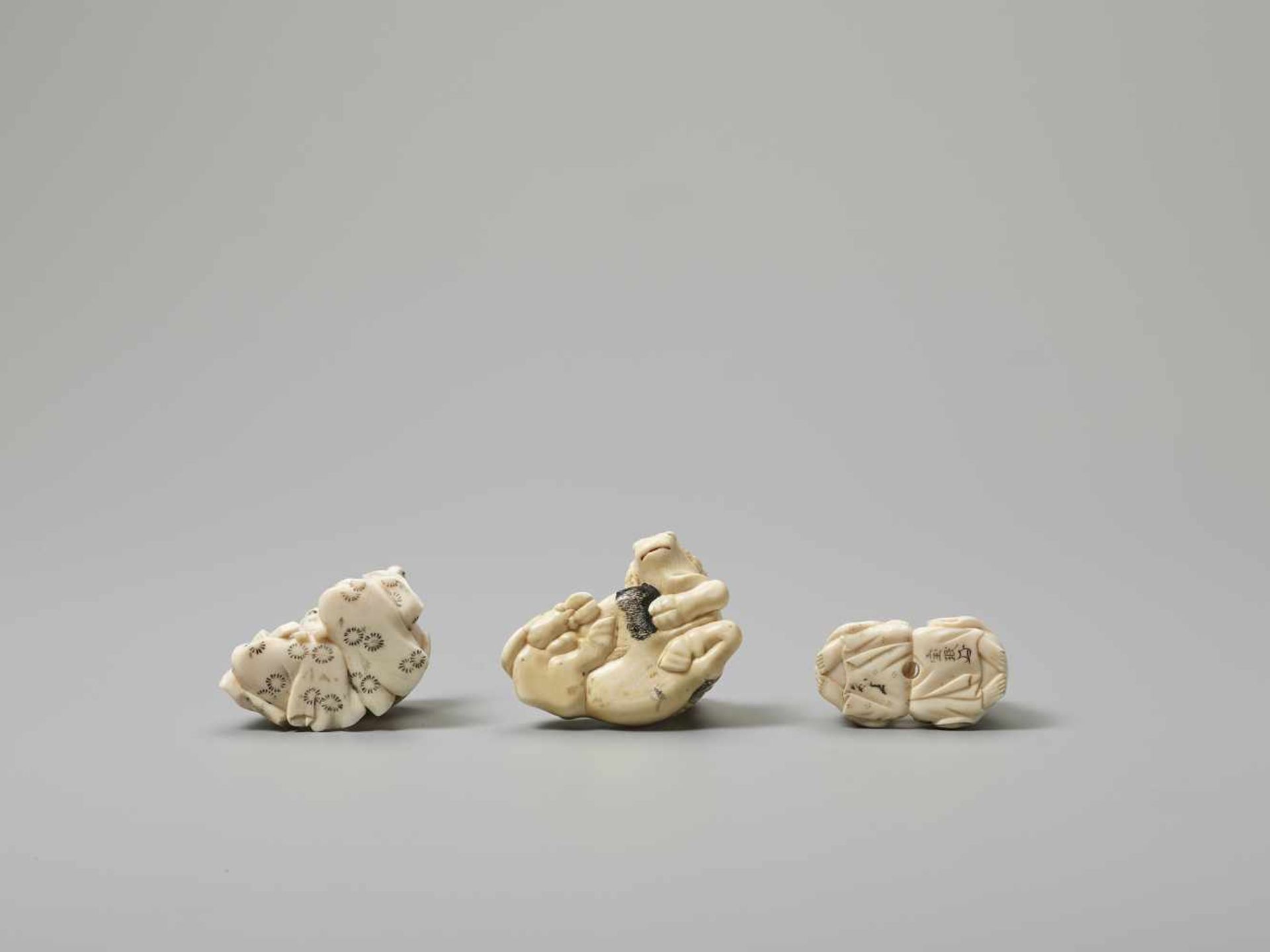THREE MEIJI PERIOD FIGURAL IVORY NETSUKE The first two unsigned, the third signed Homin with - Image 3 of 3