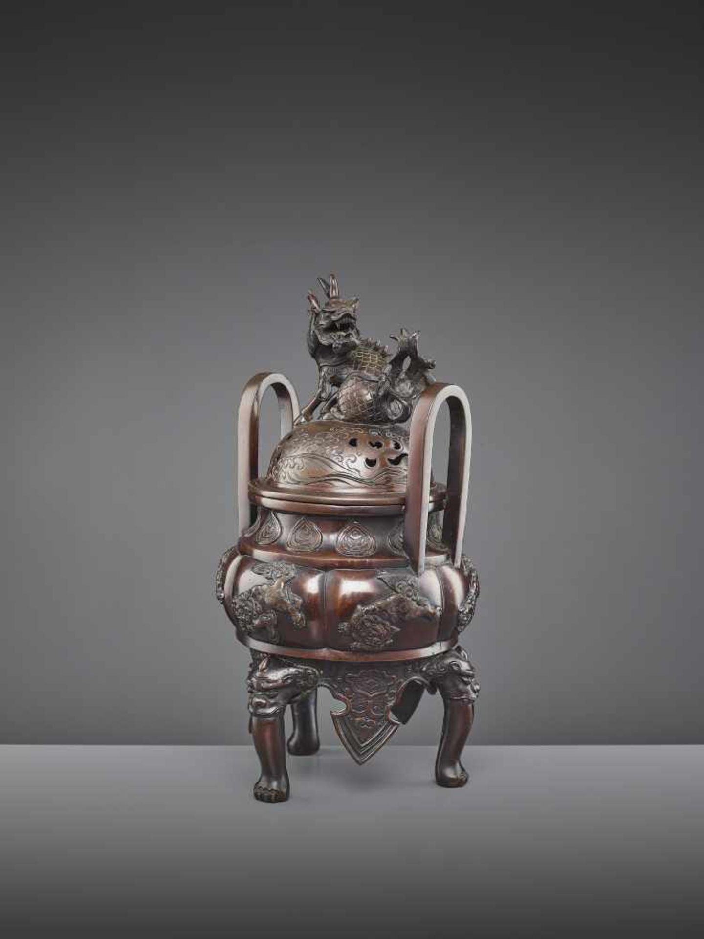A BUDDHIST BRONZE CENSER 19TH CENTURY Japan, 1860-1910. The heavily cast vessel with six Buddhist - Image 4 of 11