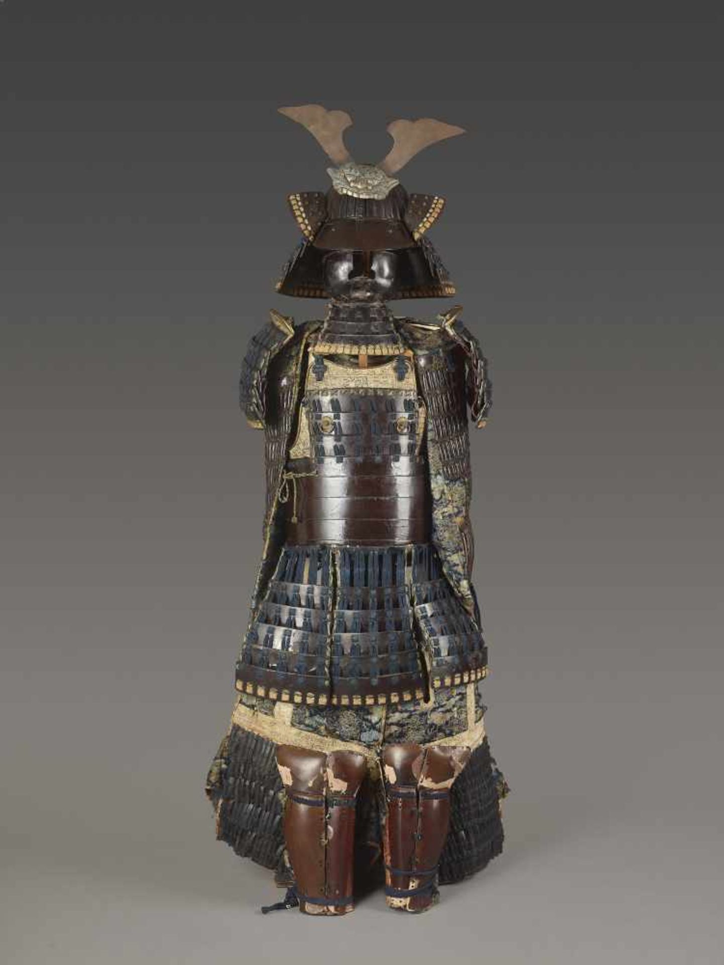 SAMURAI ARMOR WITH KABUTO, EDO Japan, Edo period (1615-1868). Iron, metals, leather, horn,