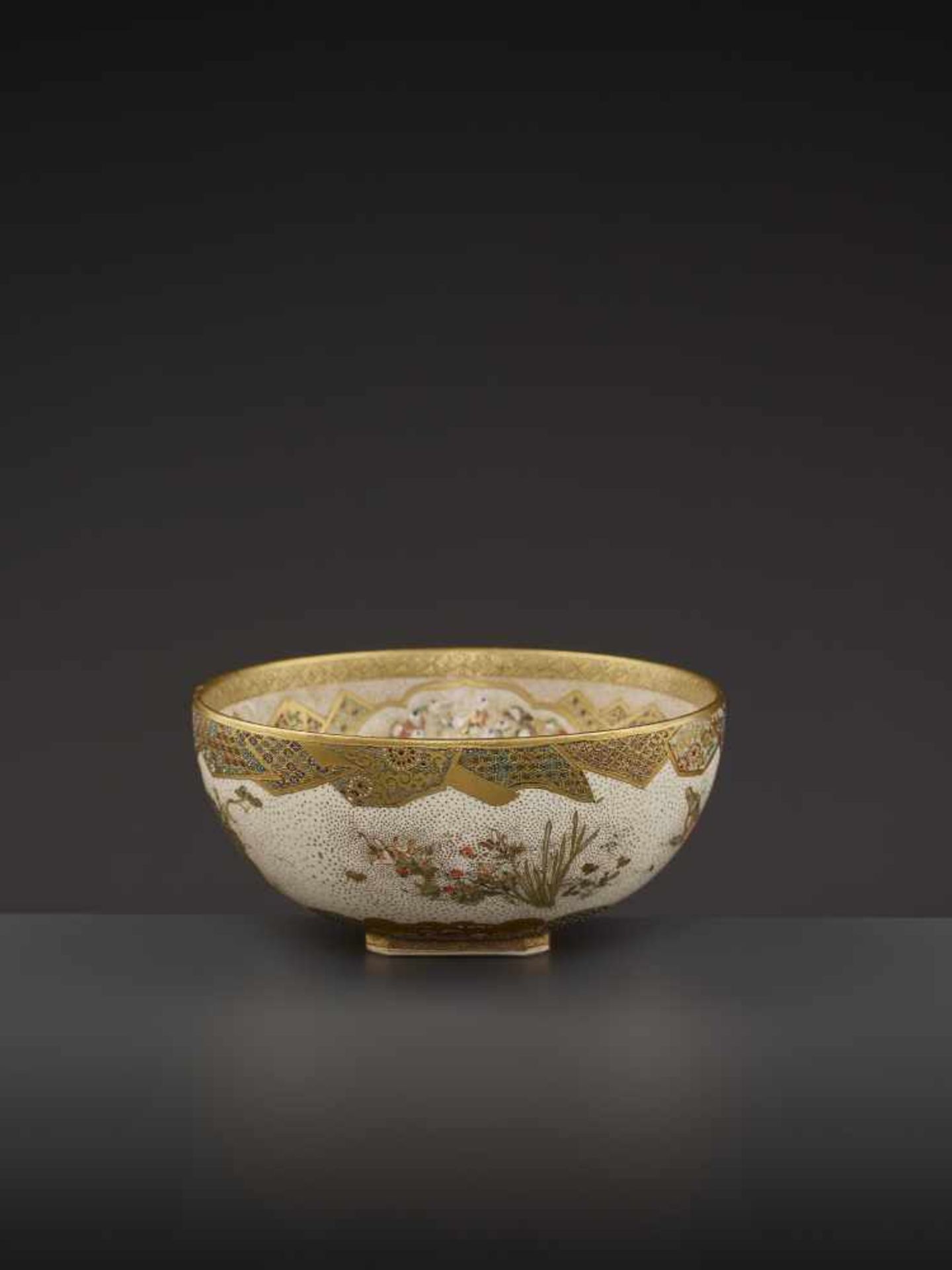 A VERY FINE SATSUMA BOWL Japan, Meiji period (1868-1912). The unsigned bowl resting on an - Image 8 of 8