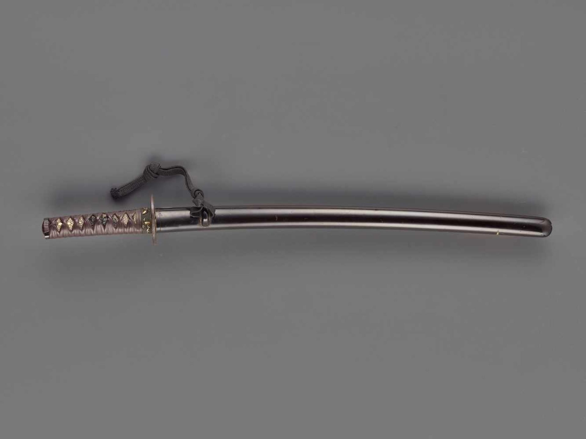 A WAKIZASHI IN KOSHIRAE BY KANENOBU (ATTR.) Japan, c. 17th century, Edo period (1615-1868)The - Image 2 of 11