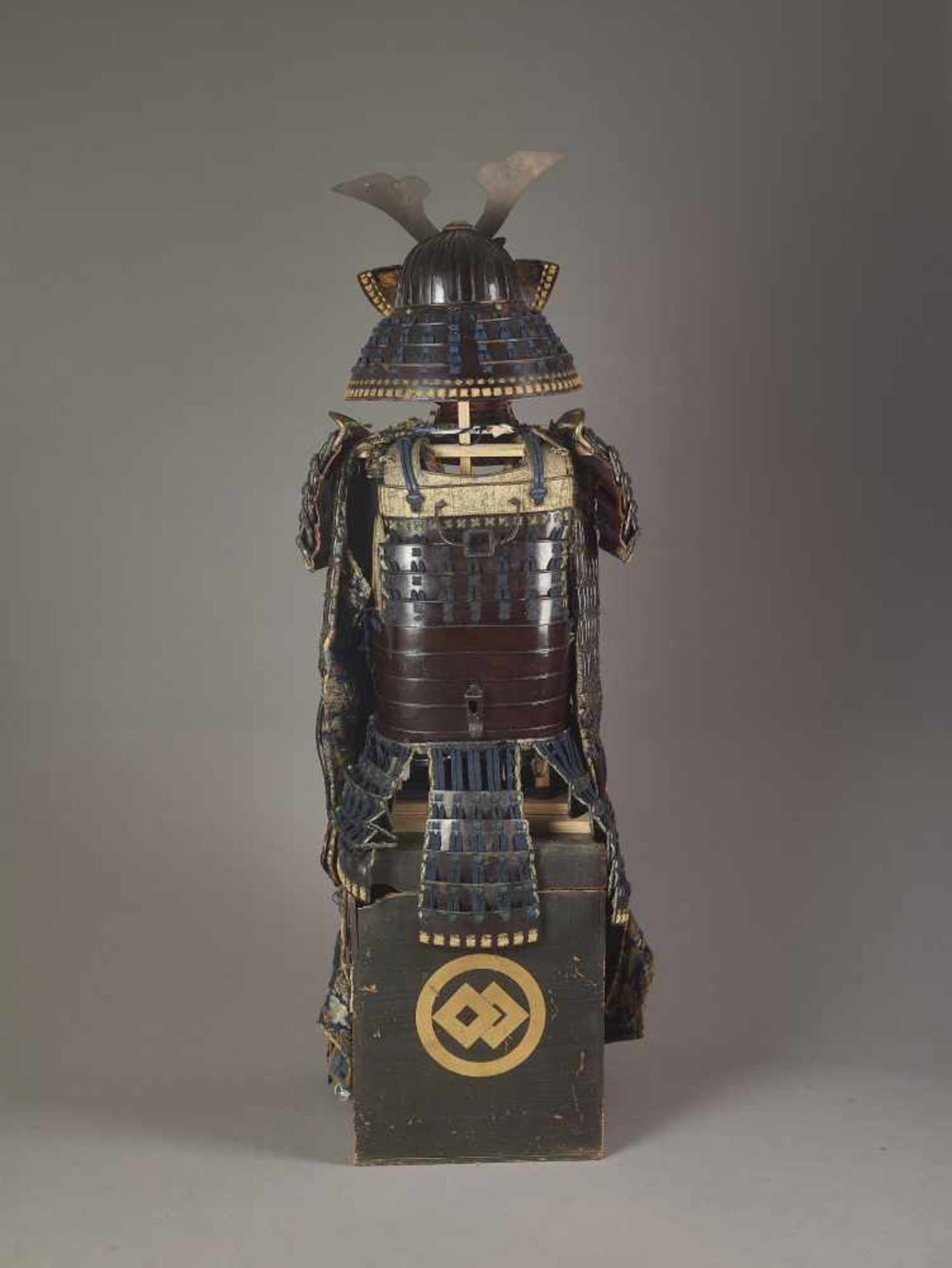 SAMURAI ARMOR WITH KABUTO, EDO Japan, Edo period (1615-1868). Iron, metals, leather, horn, - Image 12 of 12