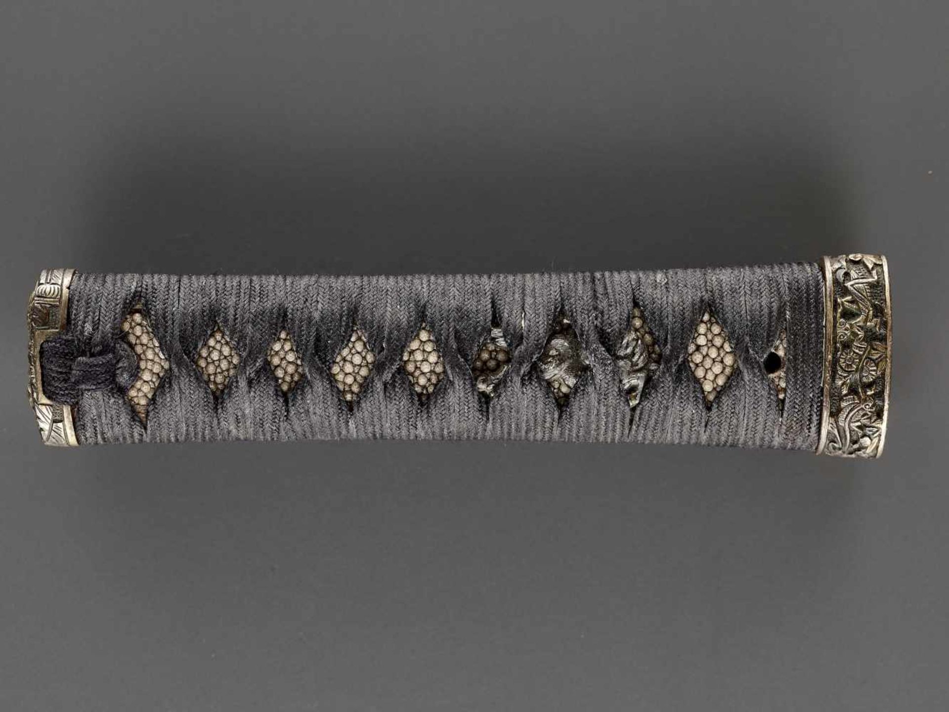 A WAKIZASHI IN KOSHIRAE BY MITSUNAGA Japan, 14th century, Muromachi period (1336-1573)The blade: - Image 8 of 10