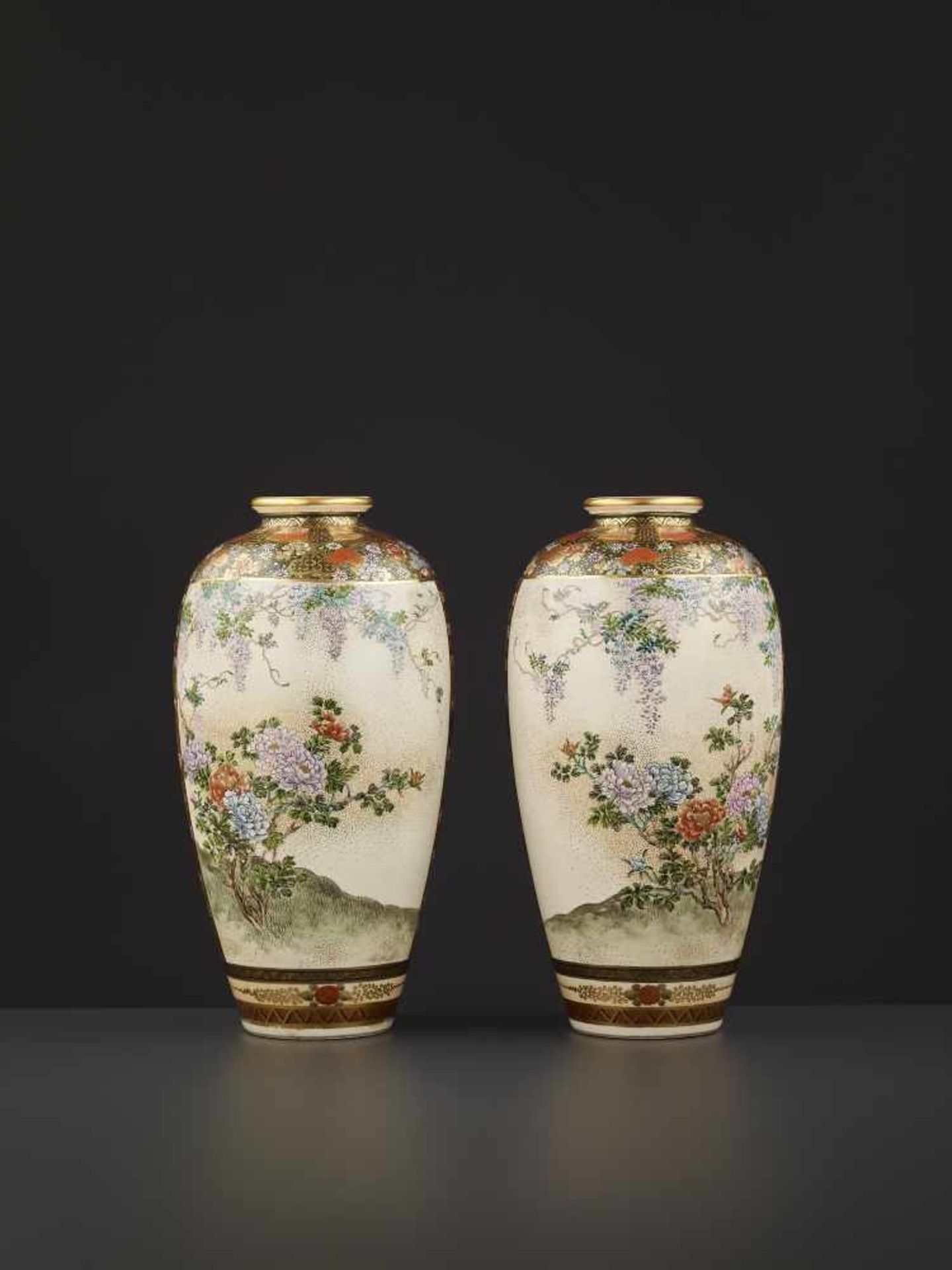 A FINE PAIR OF KINZAN VASES Japan, Meiji period (1868-1912). Each with a Kinzan seal mark painted in - Image 8 of 13