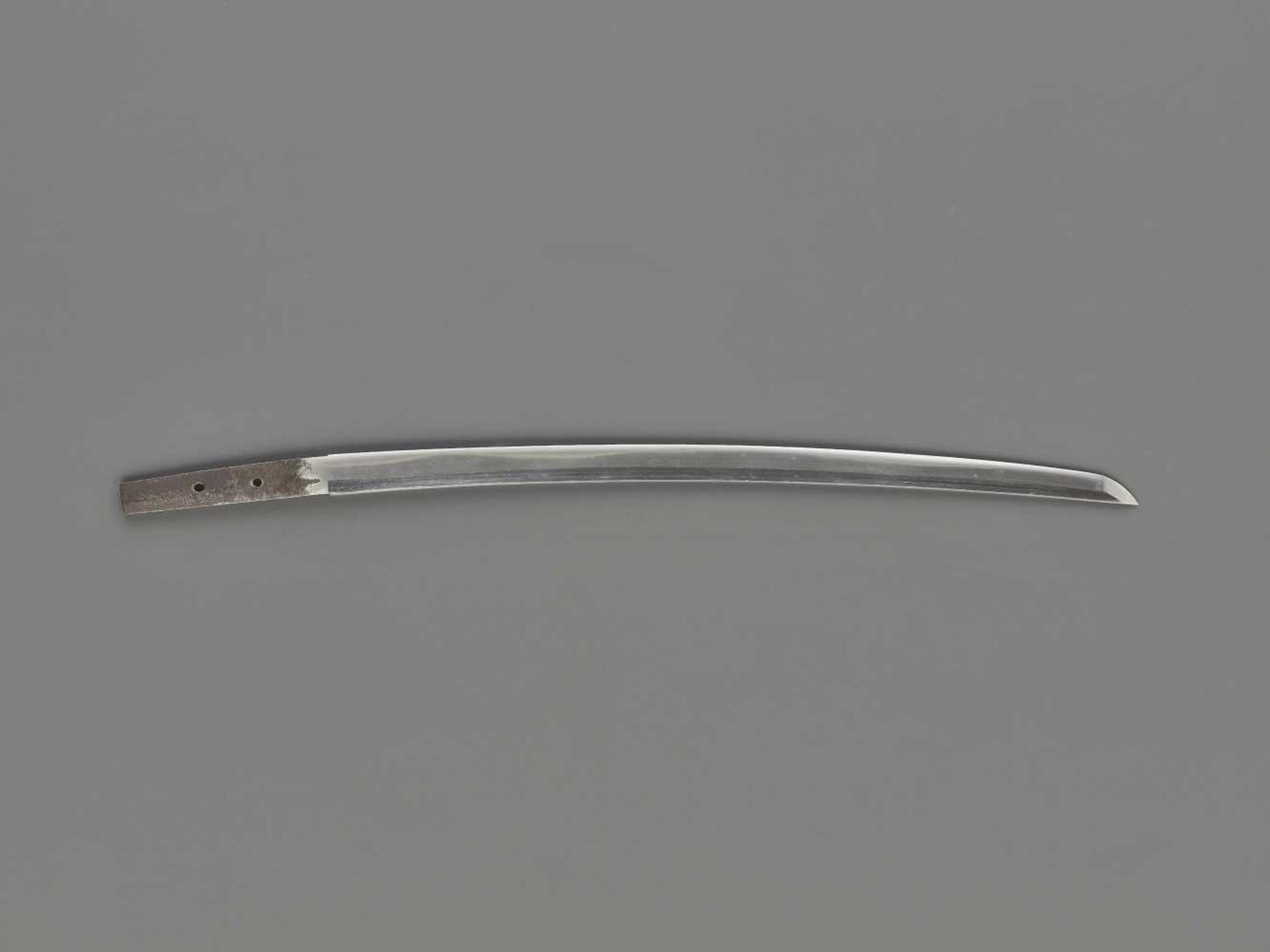 A WAKIZASHI IN SHIRASAYA BY SUKESADA Japan, mid-Edo period (1615-1868)The blade:Iori mune and - Image 3 of 8