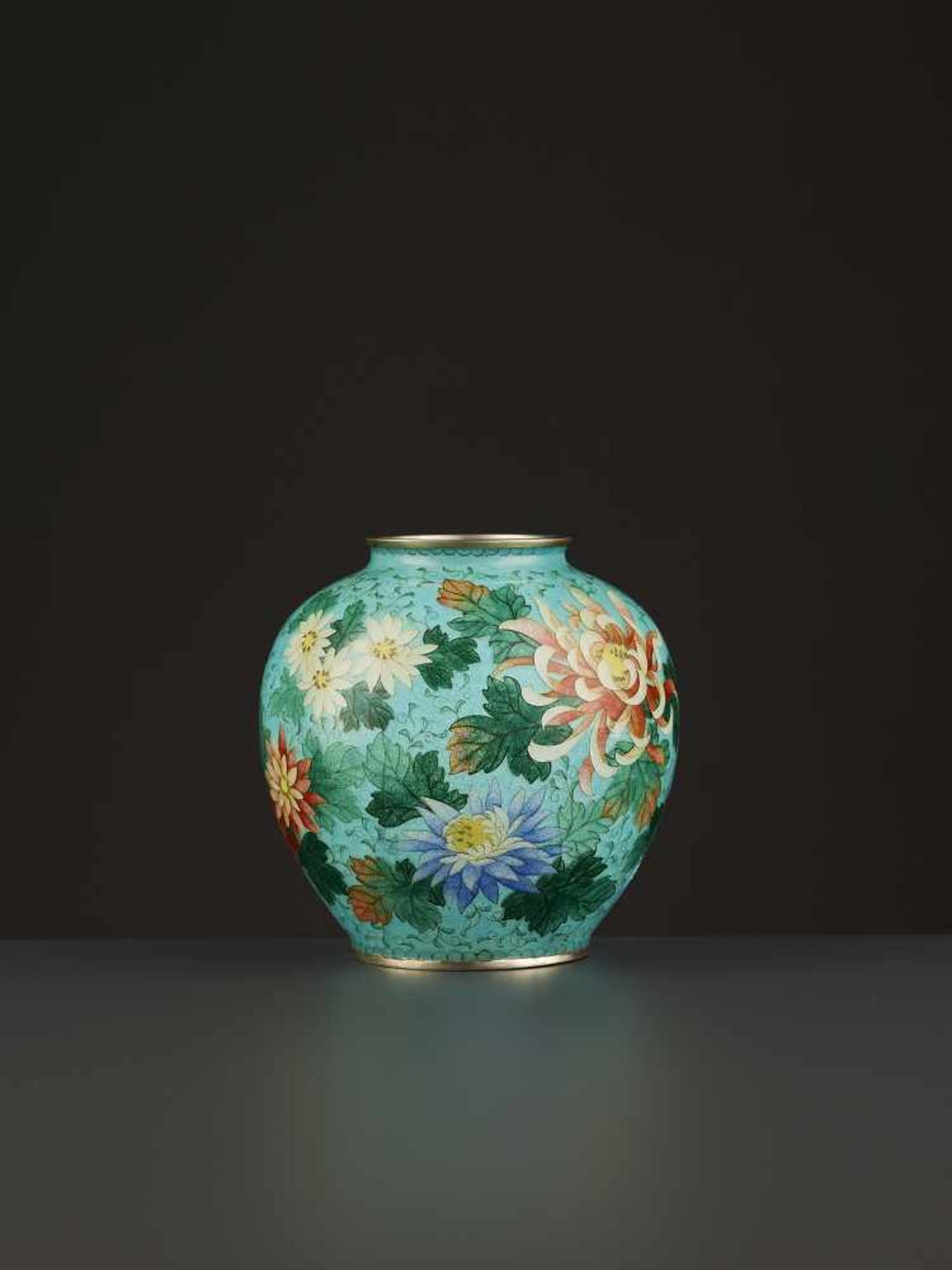 A SUPERB PLIQUE A JOUR VASE Japan, Meiji period (1868-1912). The translucent polychrome enamels - Image 5 of 9