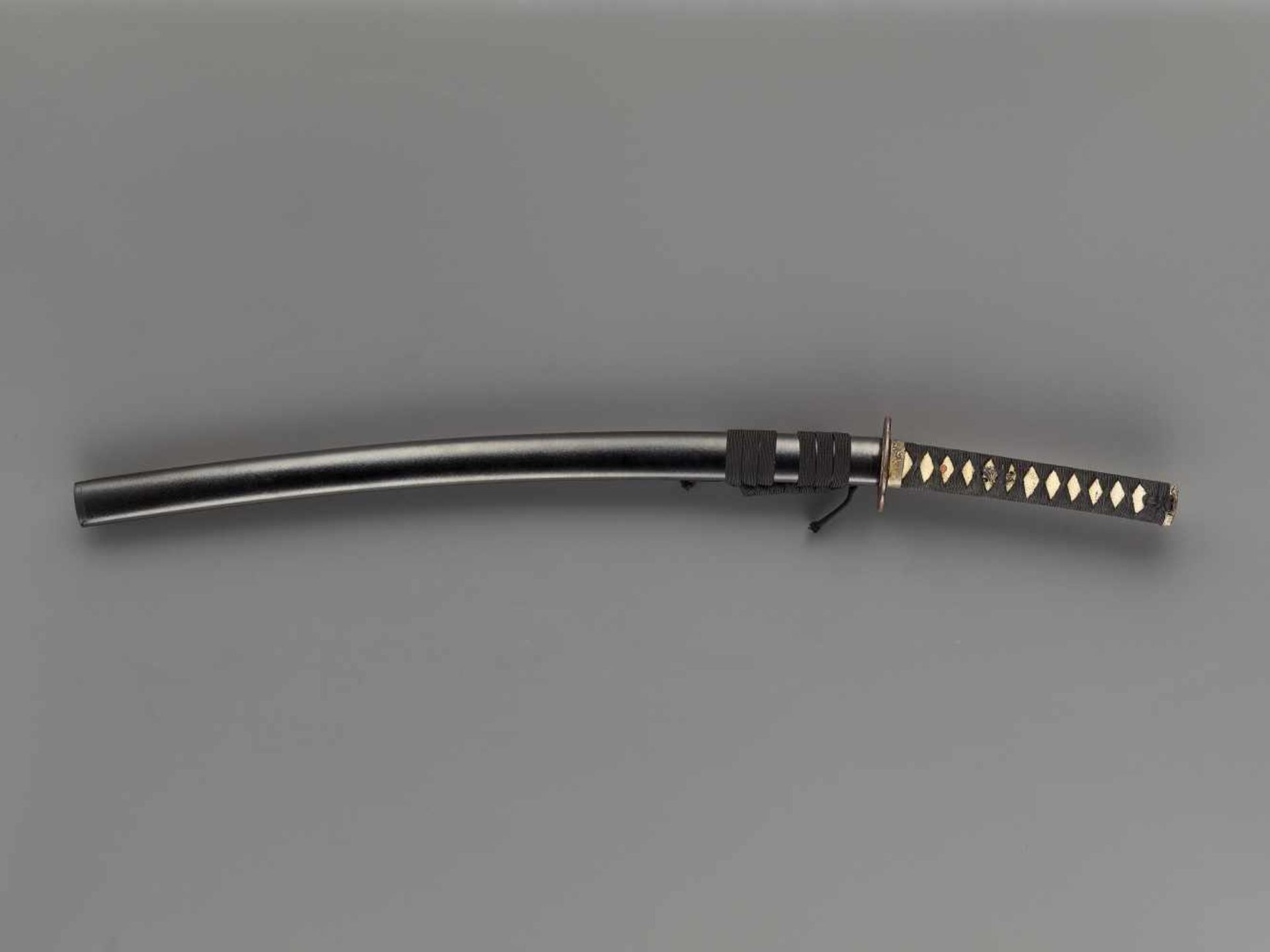 A WAKIZASHI IN KOSHIRAE Japan, c. 18th century, Edo period (1615-1868)The blade:The blade’s shape is - Image 9 of 9