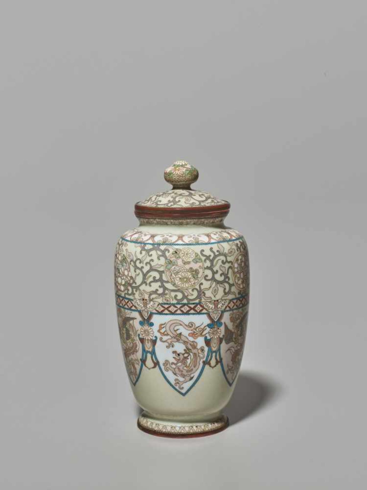 A LIDDED CLOISONNÉ VASE Japan, Meiji period (1868-1912). Baluster shaped vase with a slim body, - Image 4 of 6