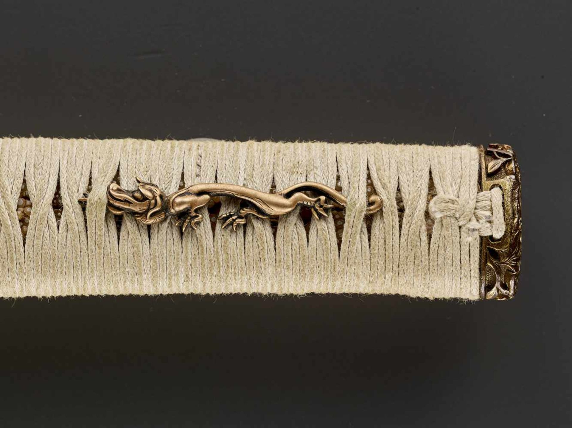 A WAKIZASHI IN KOSHIRAE BY HIROSUKE WITH NBTHK Japan, c. late 18th century to around 1800, Edo - Image 9 of 11