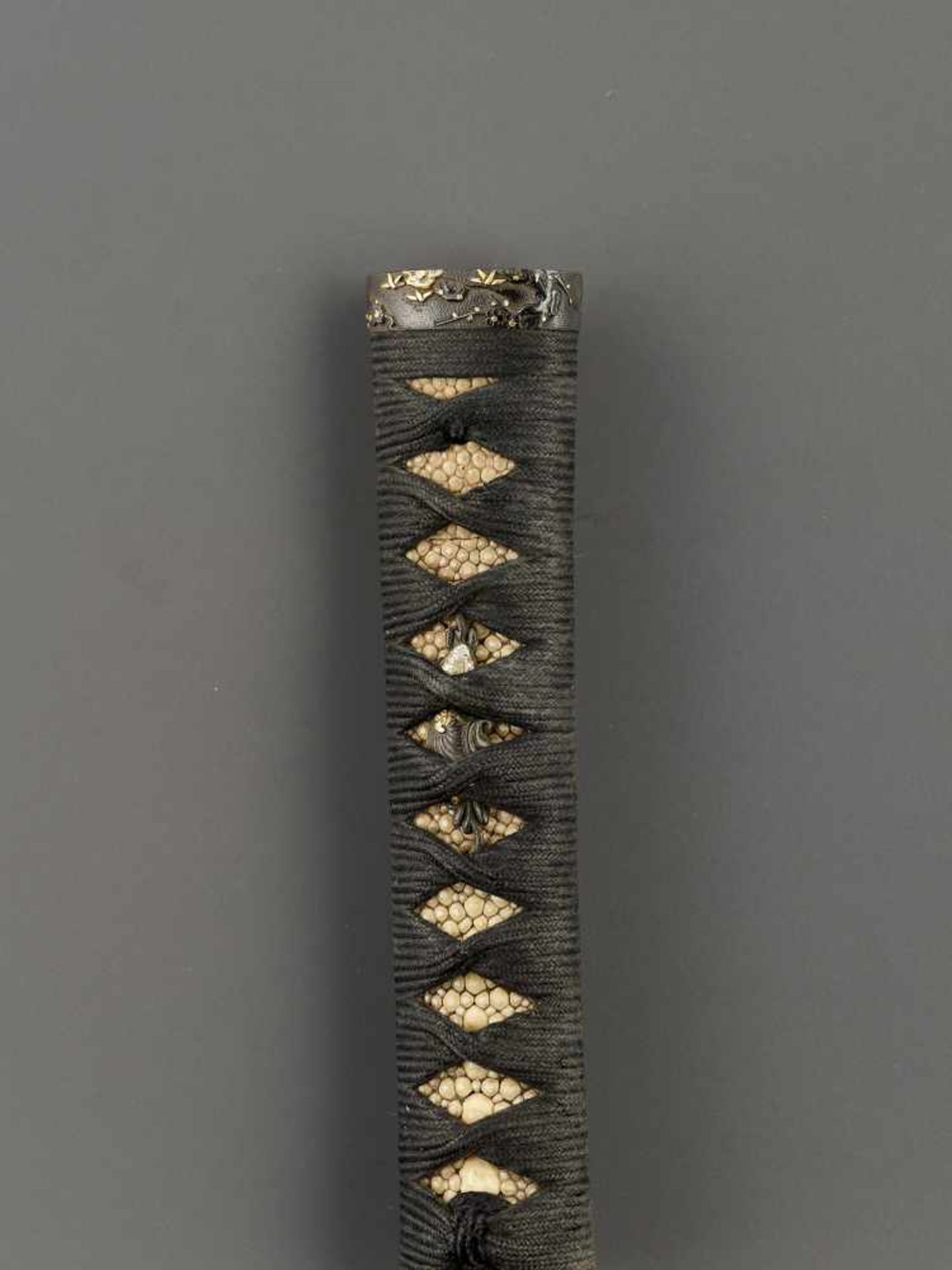 A WAKIZASHI IN KOSHIRAE BY MORITAKA Japan, probably late 16th century, Muromachi period (1336- - Image 6 of 10