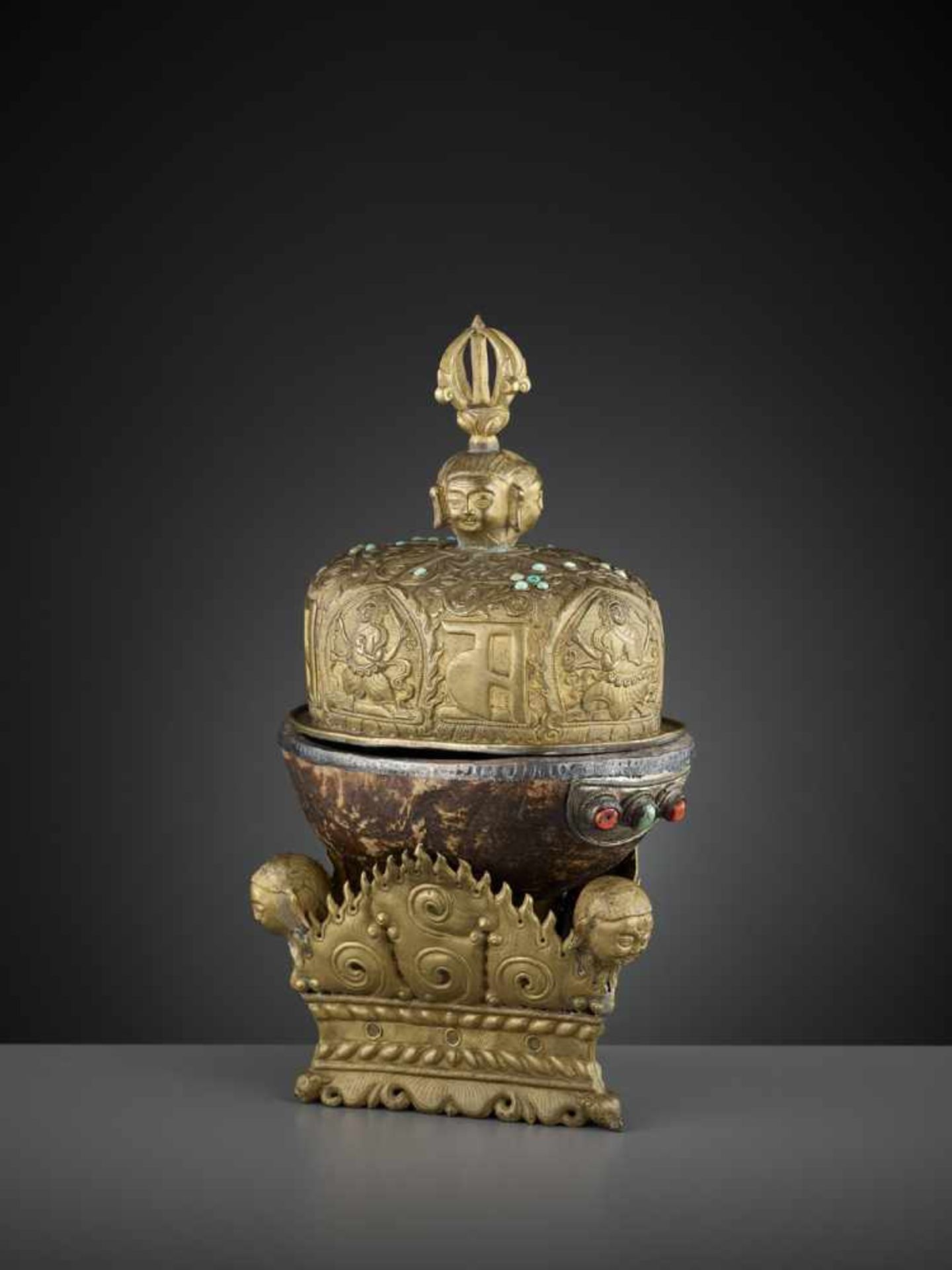 KAPALA WITH COVER AND STAND Tibet, 19th century. A fine ensemble, increasingly difficult to find. - Image 2 of 19