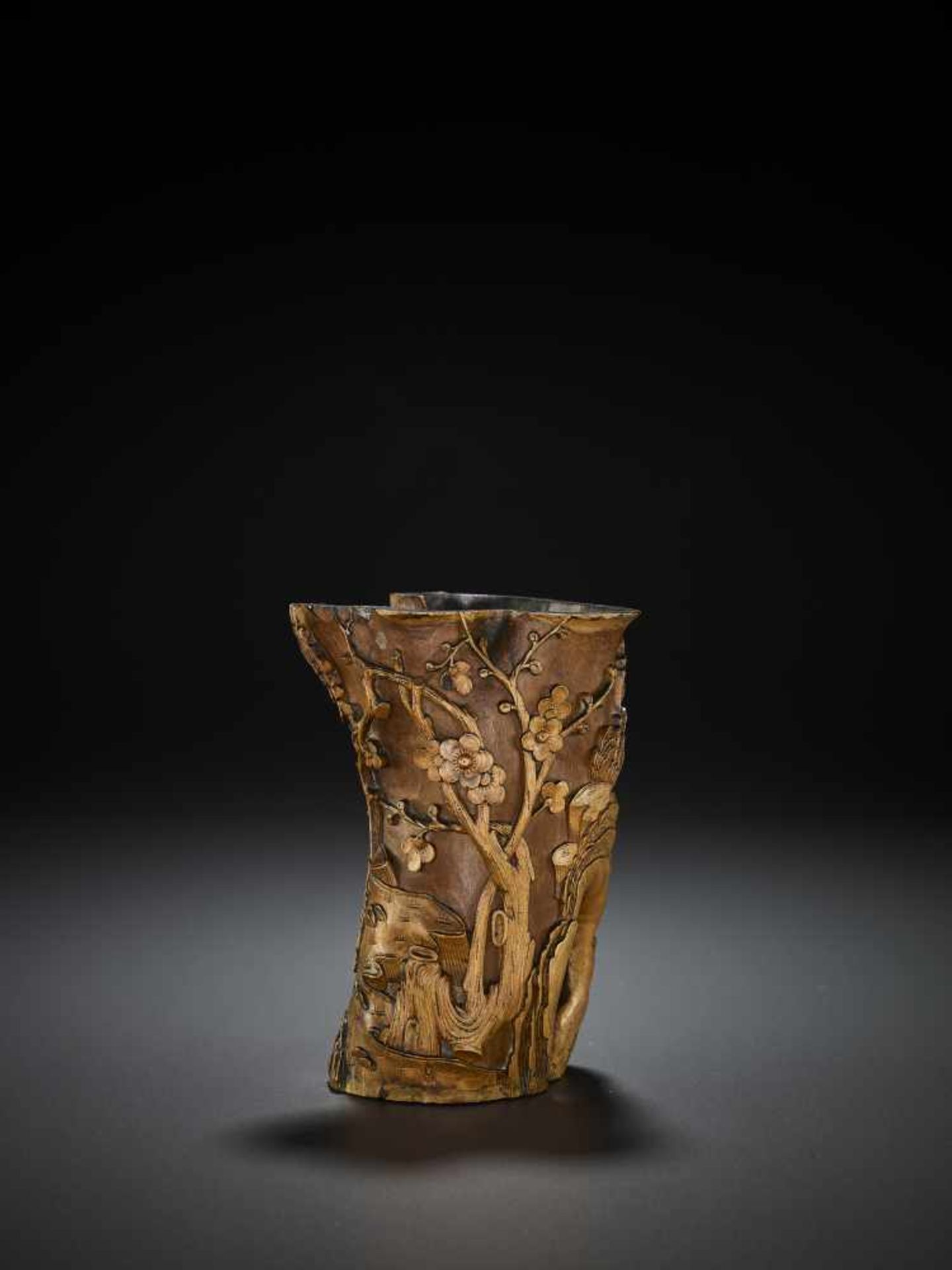 A CARVED WOOD BITONG, QING China, 18th – earlier 19th century. Several natural crevices are cleverly - Image 5 of 11