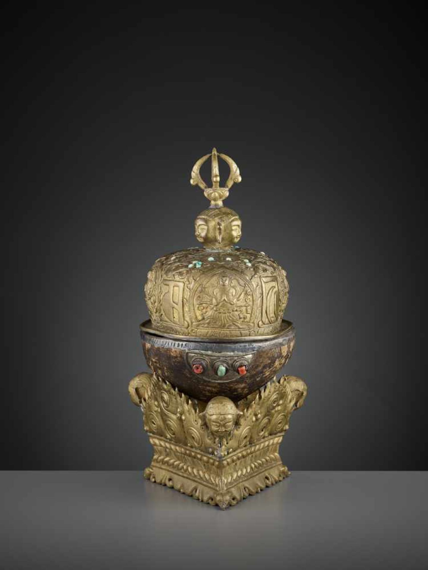 KAPALA WITH COVER AND STAND Tibet, 19th century. A fine ensemble, increasingly difficult to find. - Image 11 of 19