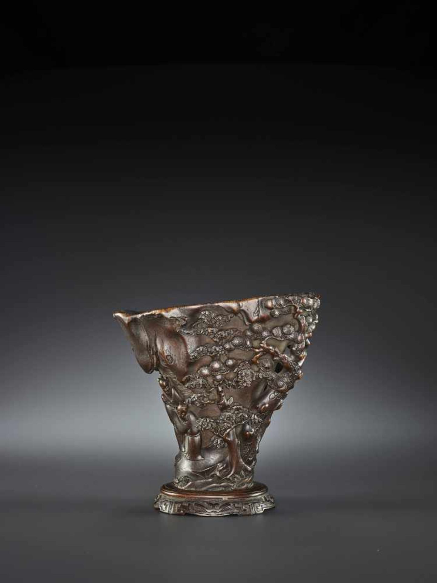 A LARGE RHINOCEROS HORN LIBATION CUP China, 17th – early 18th century. Finely carved in high - Image 5 of 17