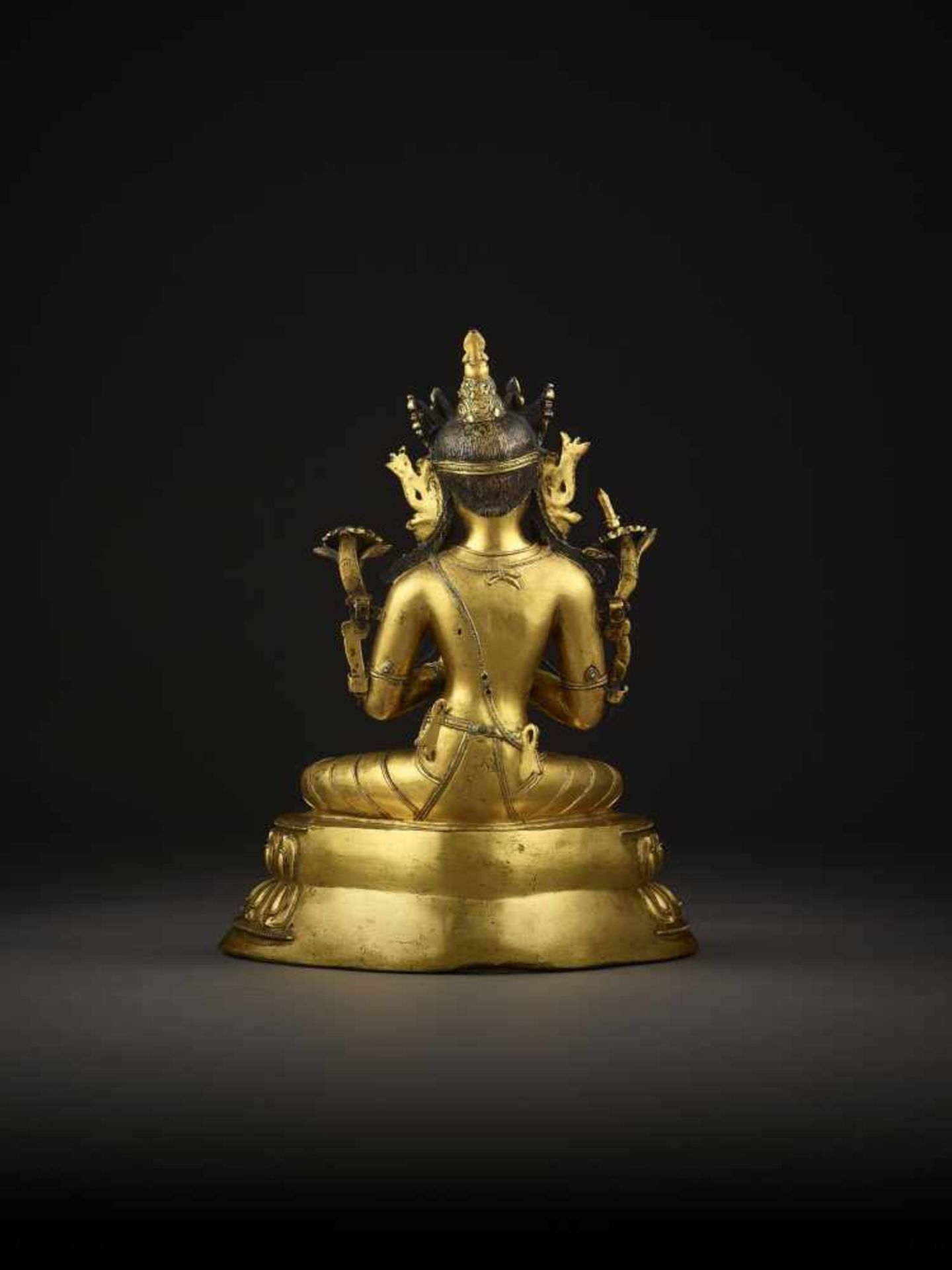 AN EXTREMELY RARE GILT-BRONZE FIGURE OF MANJUSRI, TIBET 14TH CENTURY - Image 13 of 23