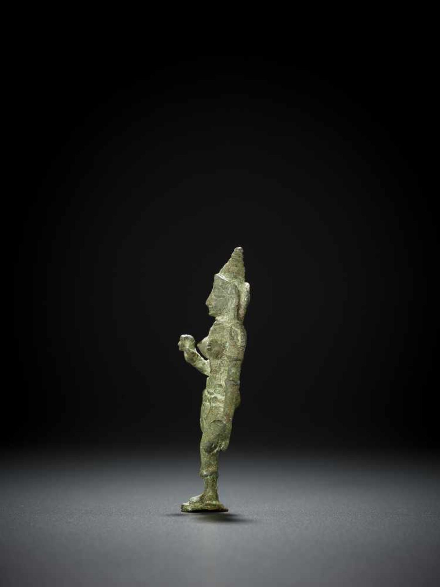 A BRONZE OF PARVATI, 13TH CENTURY South India, Chola period. Standing in graceful tribangha on a - Image 5 of 11