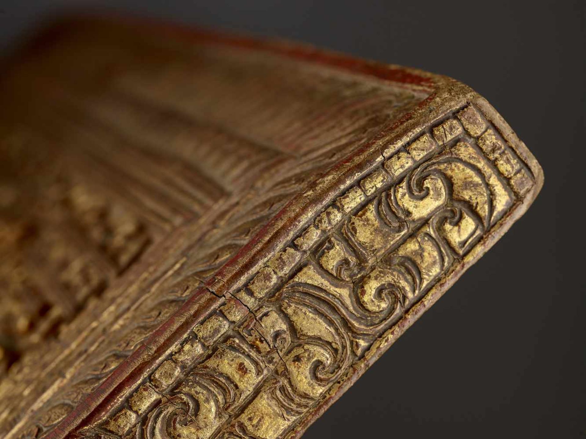 A RARE MANUSCRIPT COVER 17TH CENTURY Tibet, 17th - earlier 18th century. The finely carved and - Bild 4 aus 5