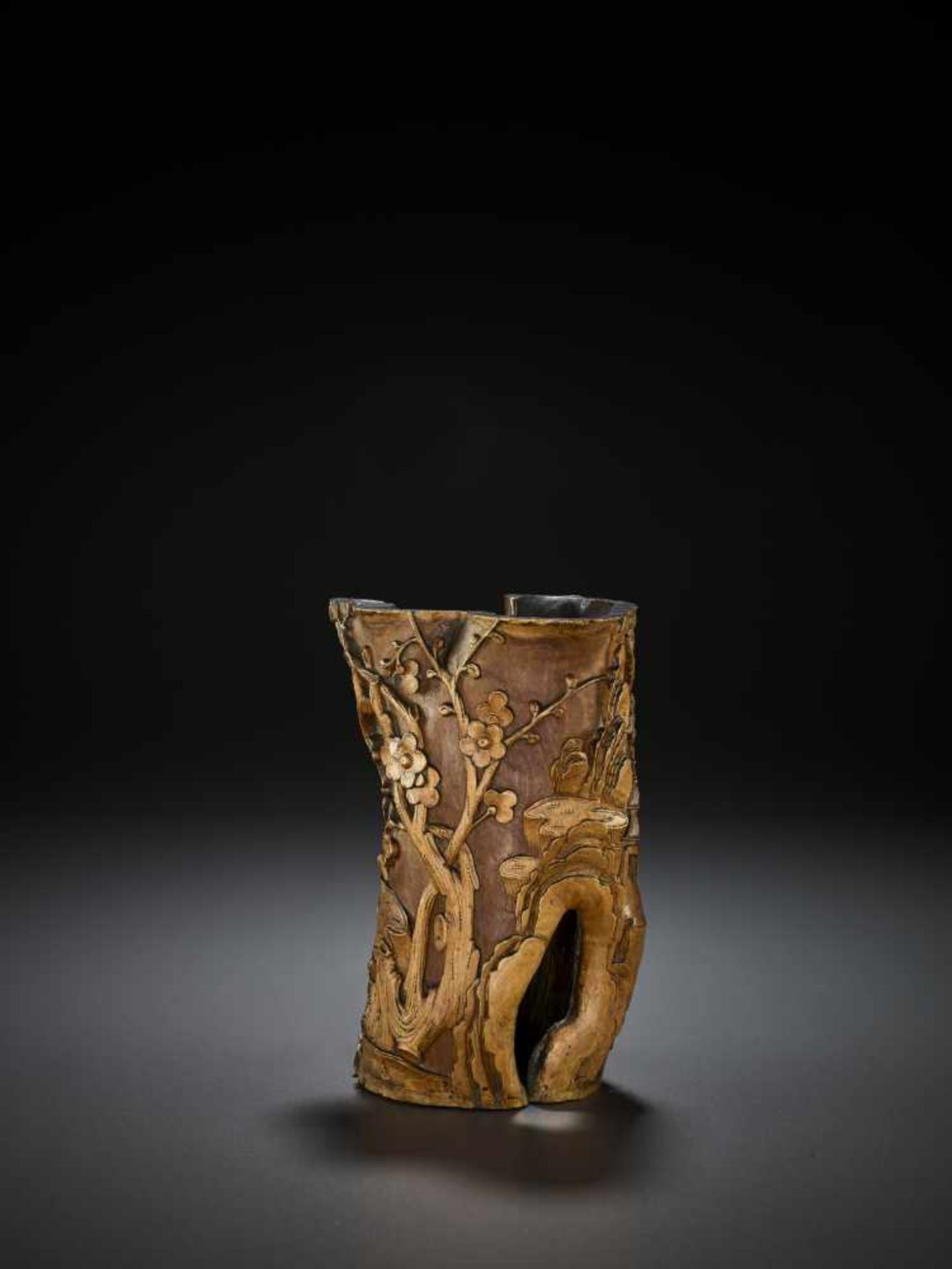 A CARVED WOOD BITONG, QING China, 18th – earlier 19th century. Several natural crevices are cleverly - Image 6 of 11