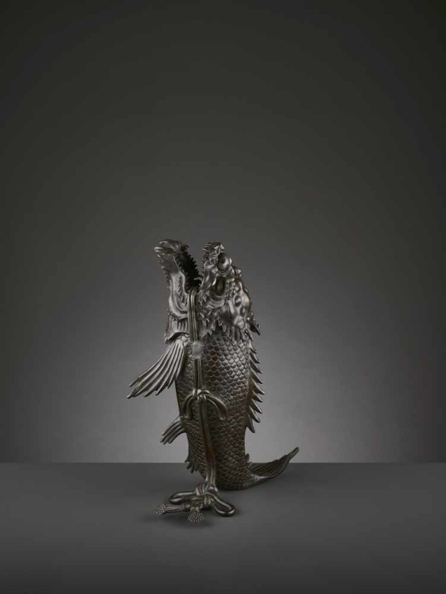 AN EXTREMELY RARE BRONZE ‘DRAGON CARP’ CENSER, 18TH CENTURY China. Modelled with the mythical fish- - Image 2 of 9