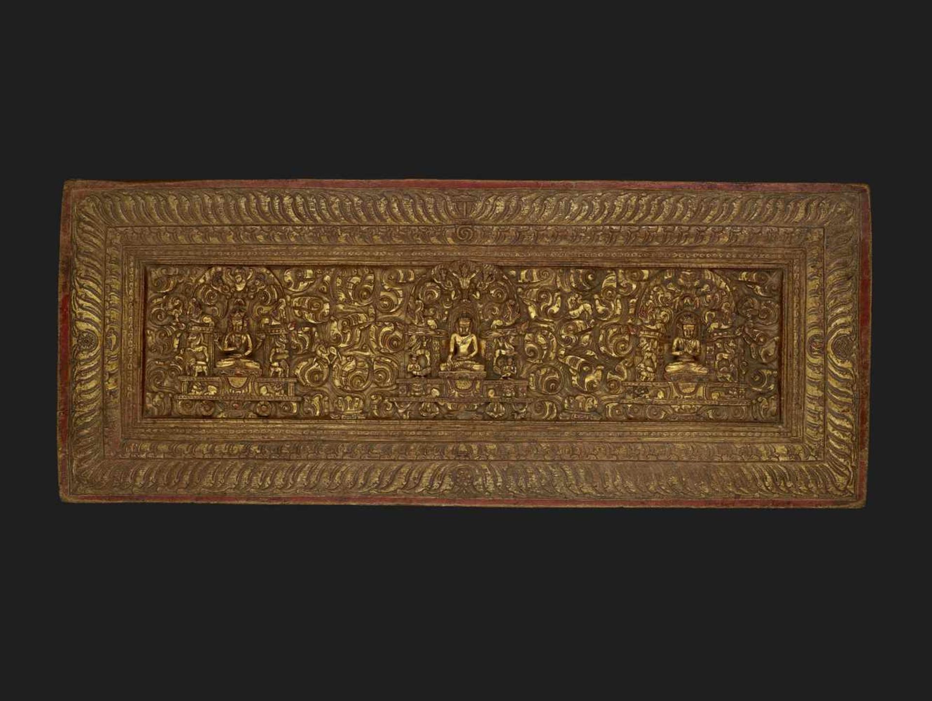 A RARE MANUSCRIPT COVER 17TH CENTURY Tibet, 17th - earlier 18th century. The finely carved and