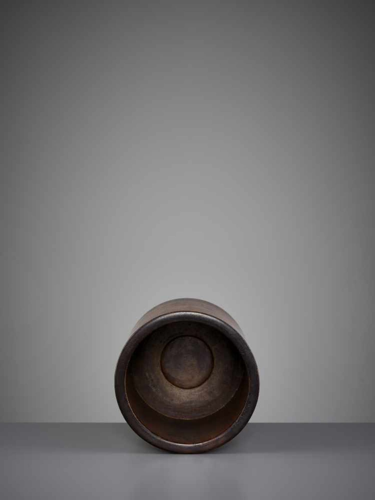 A HUANGHUALI BRUSH POT, BITONG China, 18th century. The brush pot is of cylindrical form. The wood - Image 5 of 8