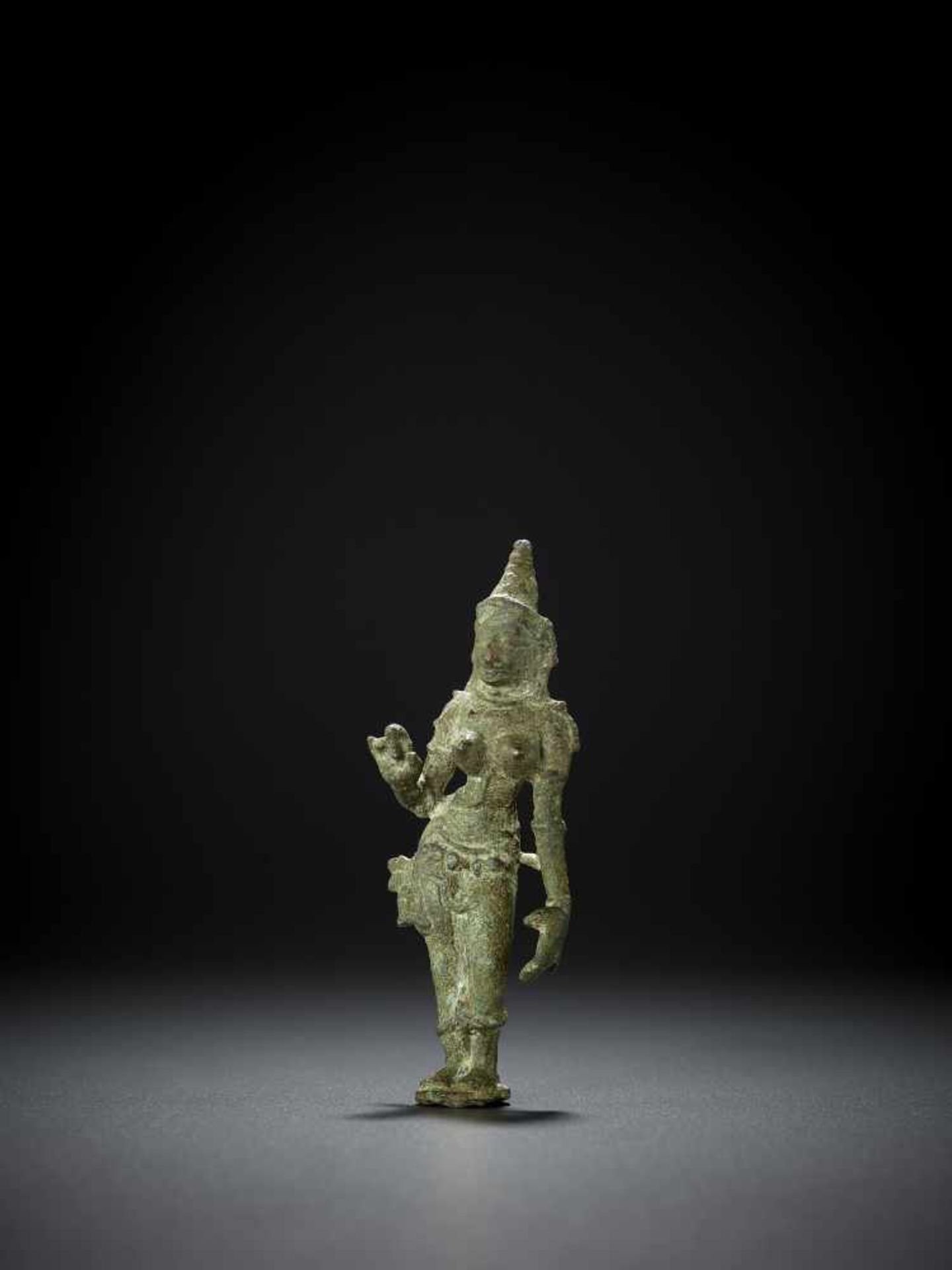 A BRONZE OF PARVATI, 13TH CENTURY South India, Chola period. Standing in graceful tribangha on a - Image 3 of 11