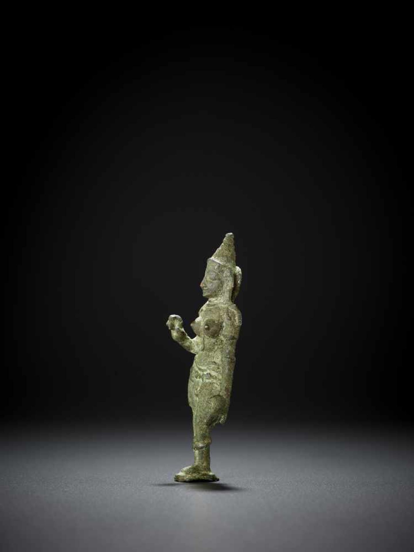 A BRONZE OF PARVATI, 13TH CENTURY South India, Chola period. Standing in graceful tribangha on a - Image 4 of 11