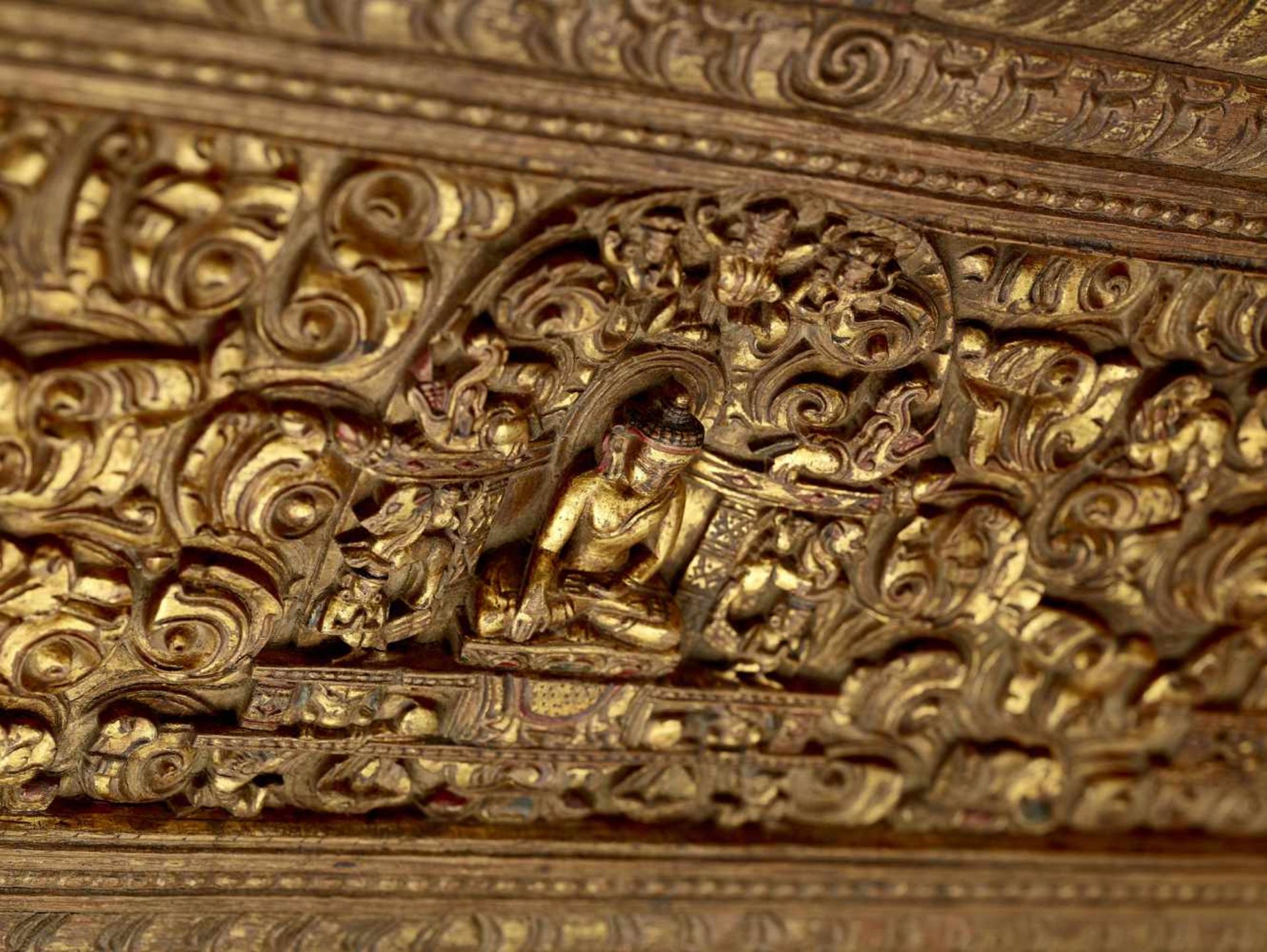 A RARE MANUSCRIPT COVER 17TH CENTURY Tibet, 17th - earlier 18th century. The finely carved and - Bild 2 aus 5