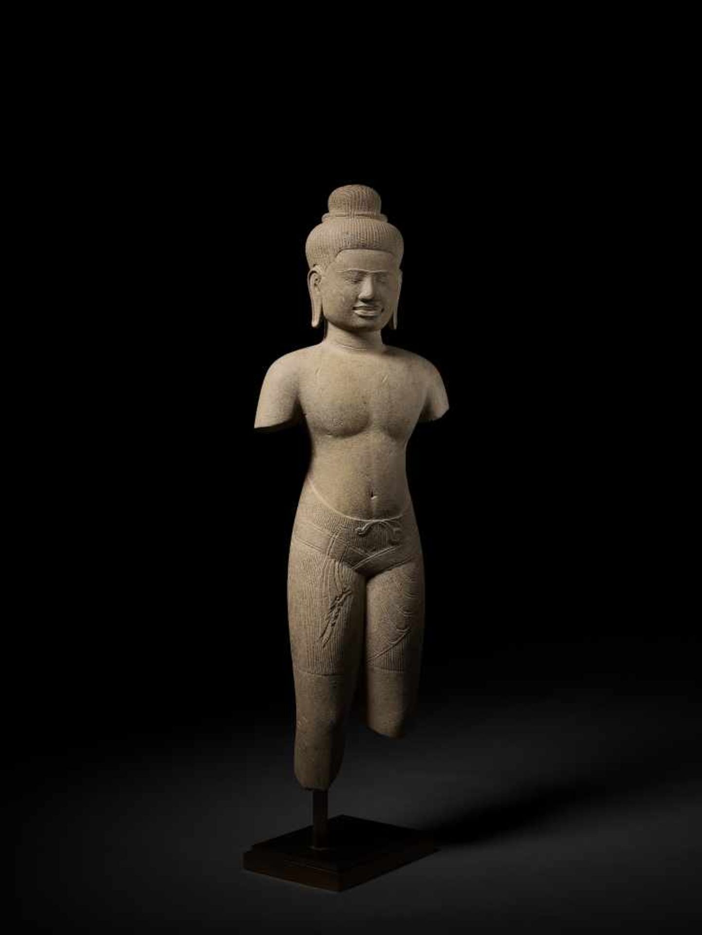 A STANDING DEITY, BAPHUON, KHMER, 11TH CENTURY A finely polished and exquisitely carved sandstone - Image 6 of 11