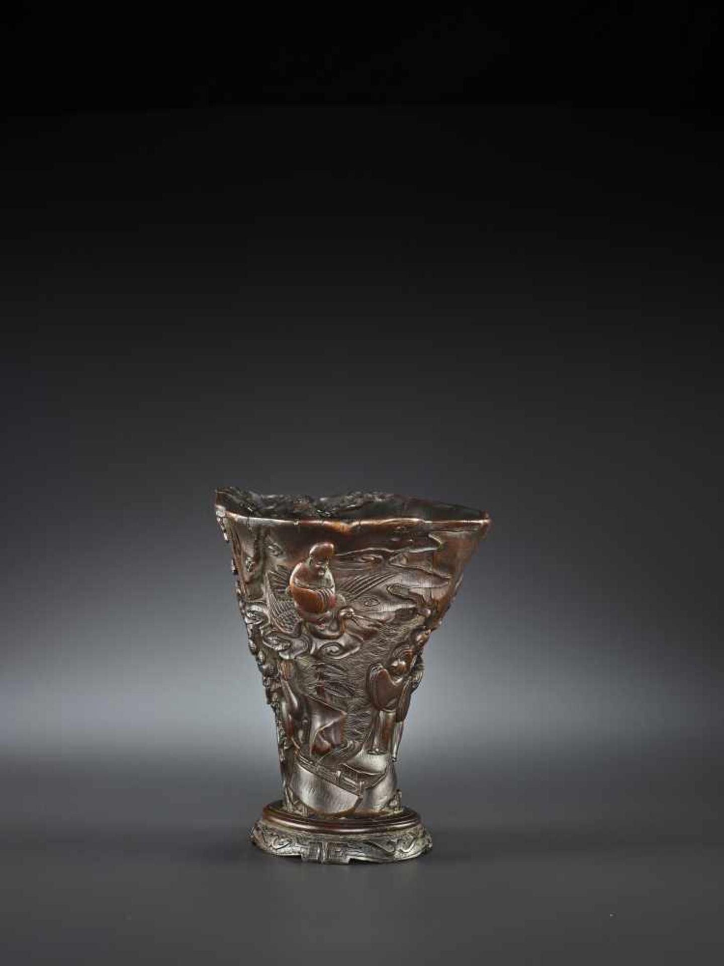 A LARGE RHINOCEROS HORN LIBATION CUP China, 17th – early 18th century. Finely carved in high - Image 13 of 17