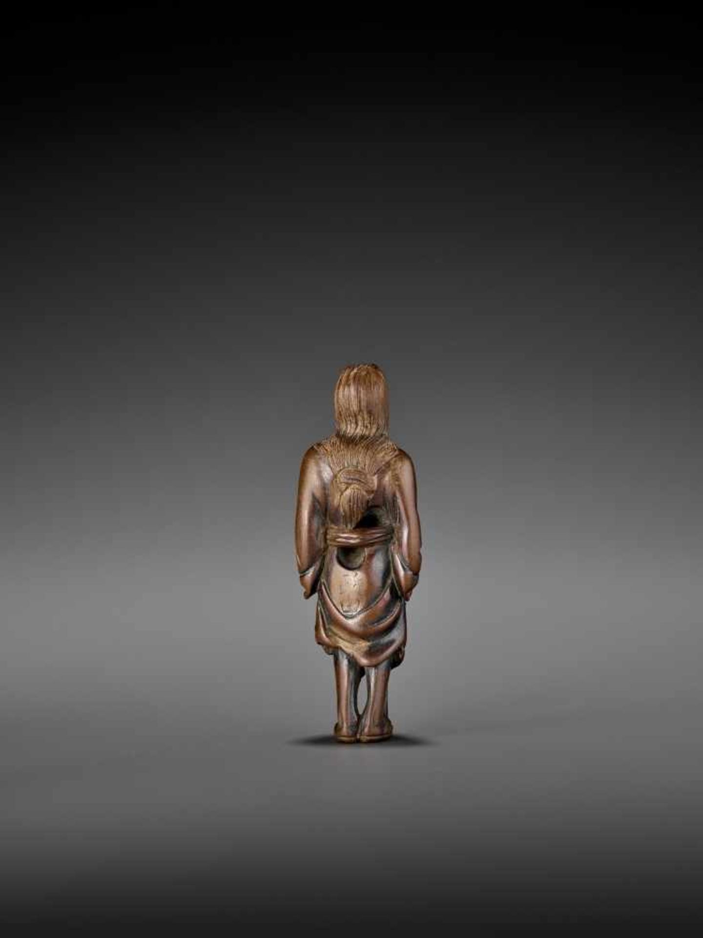 MASAYOSHI: A TALL WOOD NETSUKE OF ONO NO KOMACHI By Masayoshi, signed MasayoshiJapan, early 19th - Bild 2 aus 8