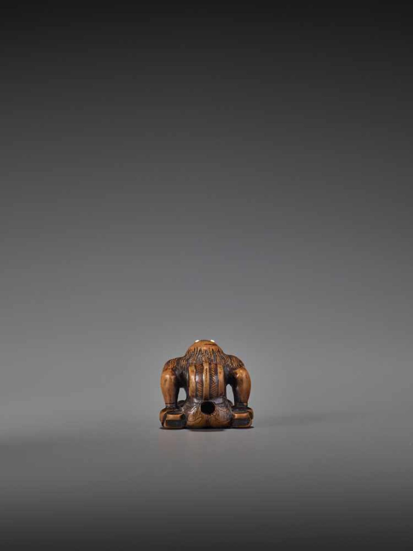 A FINE WOOD NETSUKE OF RAIJIN UnsignedJapan, probably Gifu, early 19th century, Edo period (1615- - Image 2 of 9