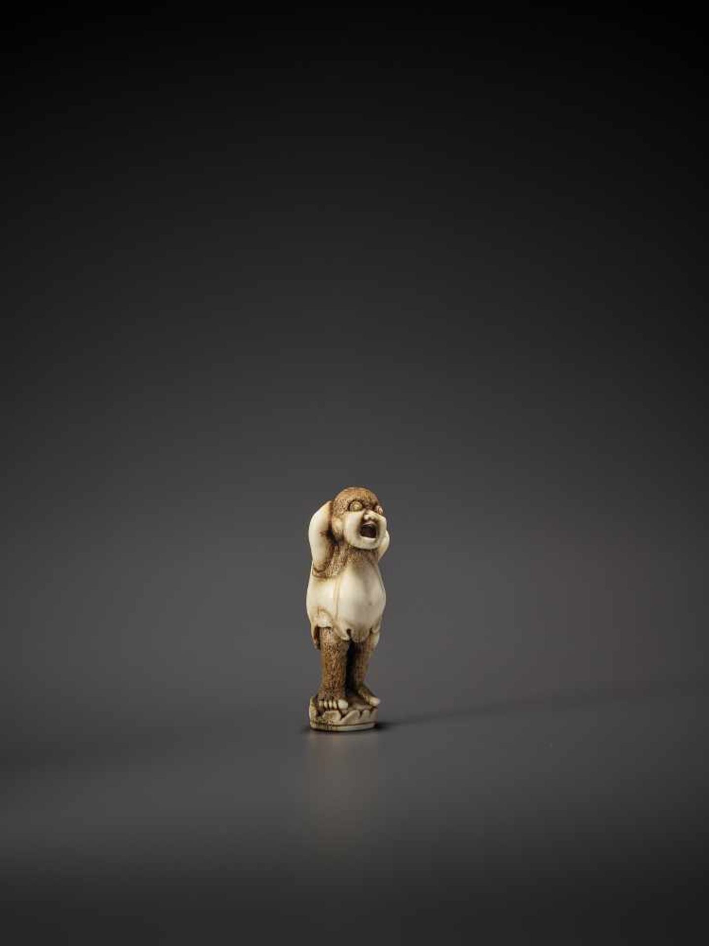 A BRILLIANT STAG ANTLER NETSUKE OF A YAWNING DARUMA UnsignedJapan, 19th century, Edo period (1615- - Image 8 of 10