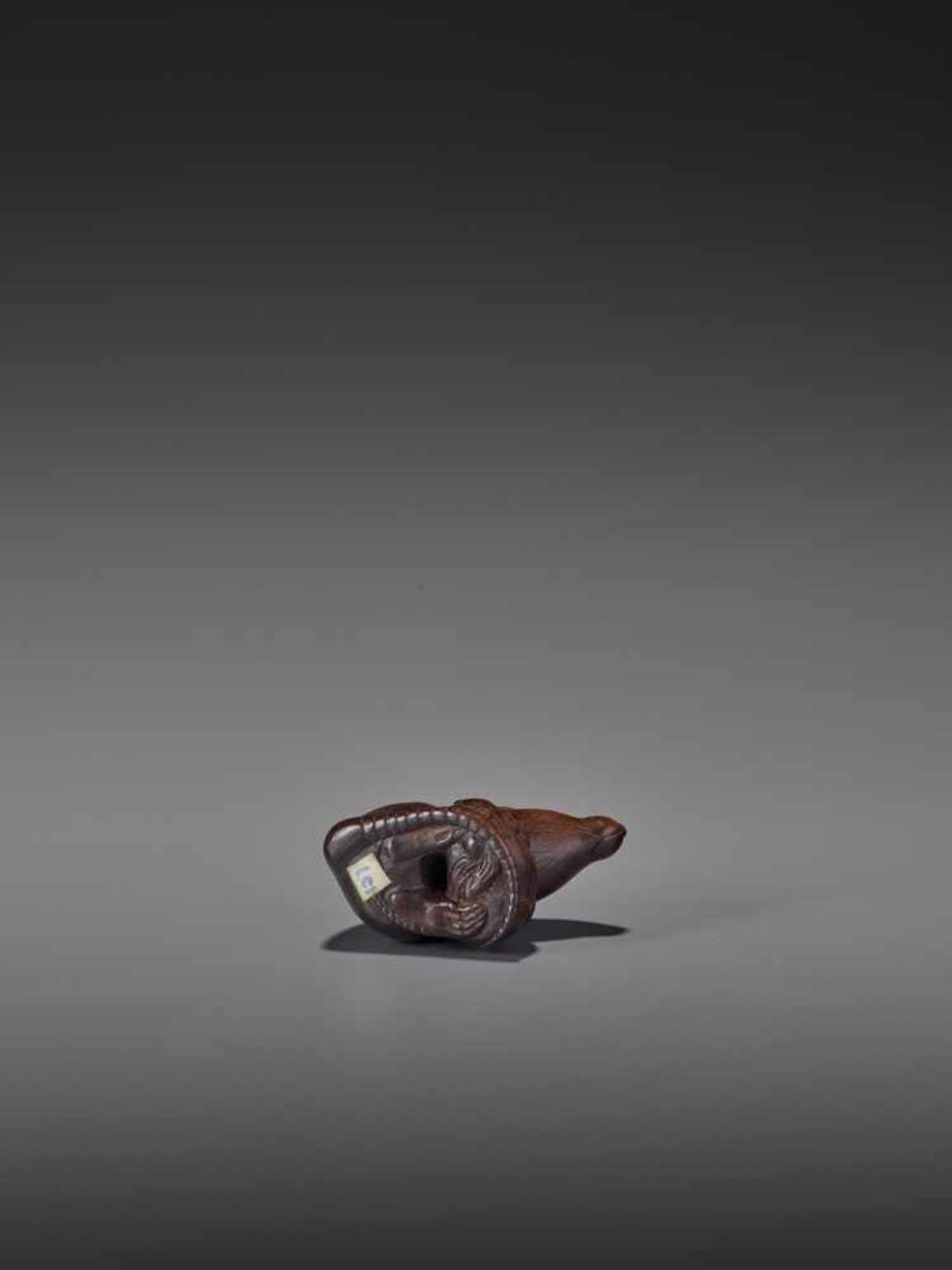 A FINE NAGOYA SCHOOL WOOD NETSUKE OF TWO RATS UnsignedJapan, Nagoya, early 19th century, Edo - Bild 9 aus 10