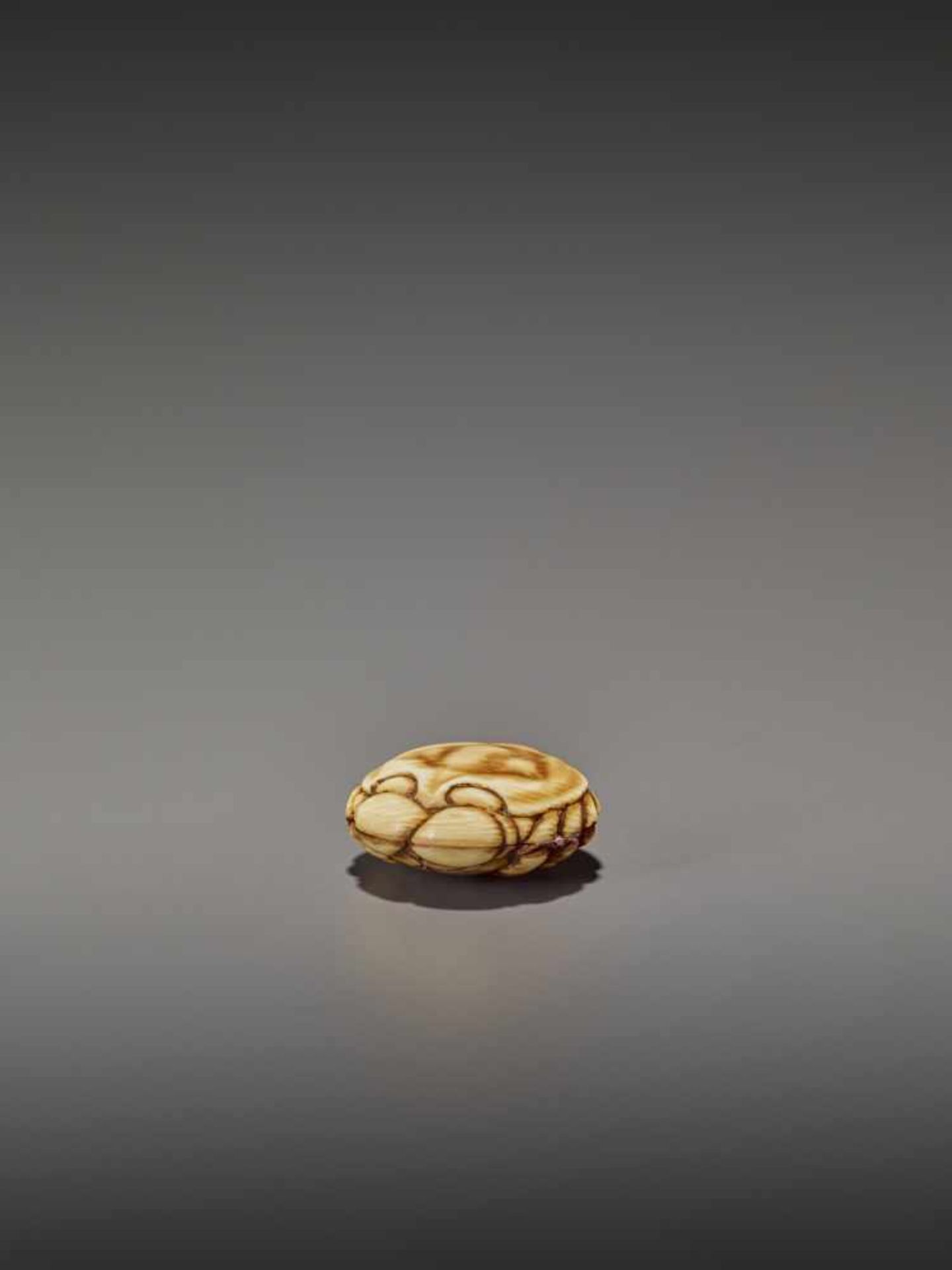 A FINELY STAINED WALRUS IVORY TWO-PART MANJU NETSUKE OF A CRAB UnsignedJapan, Osaka, early to mid- - Image 3 of 10