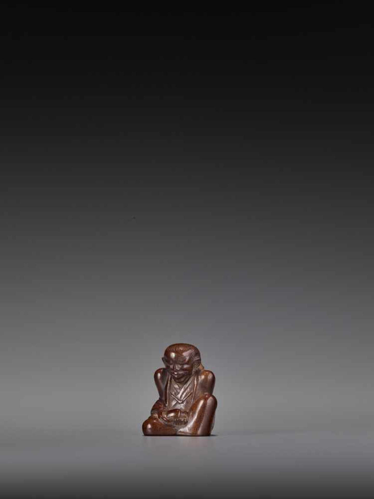 MIWA: A RARE WOOD NETSUKE OF CHAJIN By Miwa I (Yukan), signed Miwa with kakihanJapan, Edo, mid- - Bild 2 aus 9