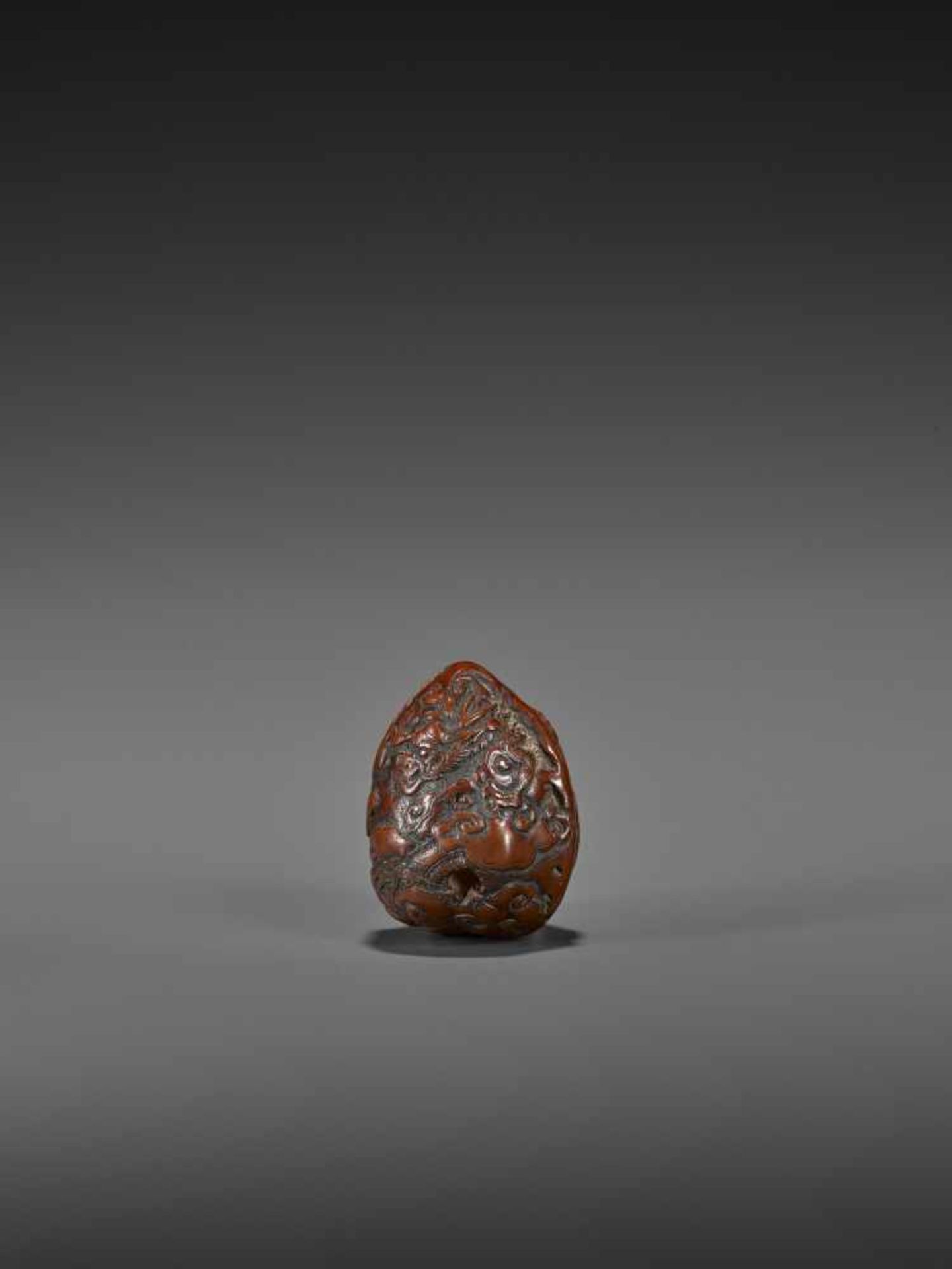 A SPECTACULAR WALNUT NETSUKE OF A DRAGON AND TIGER UnsignedJapan, 19th century, Edo period (1615- - Image 7 of 10