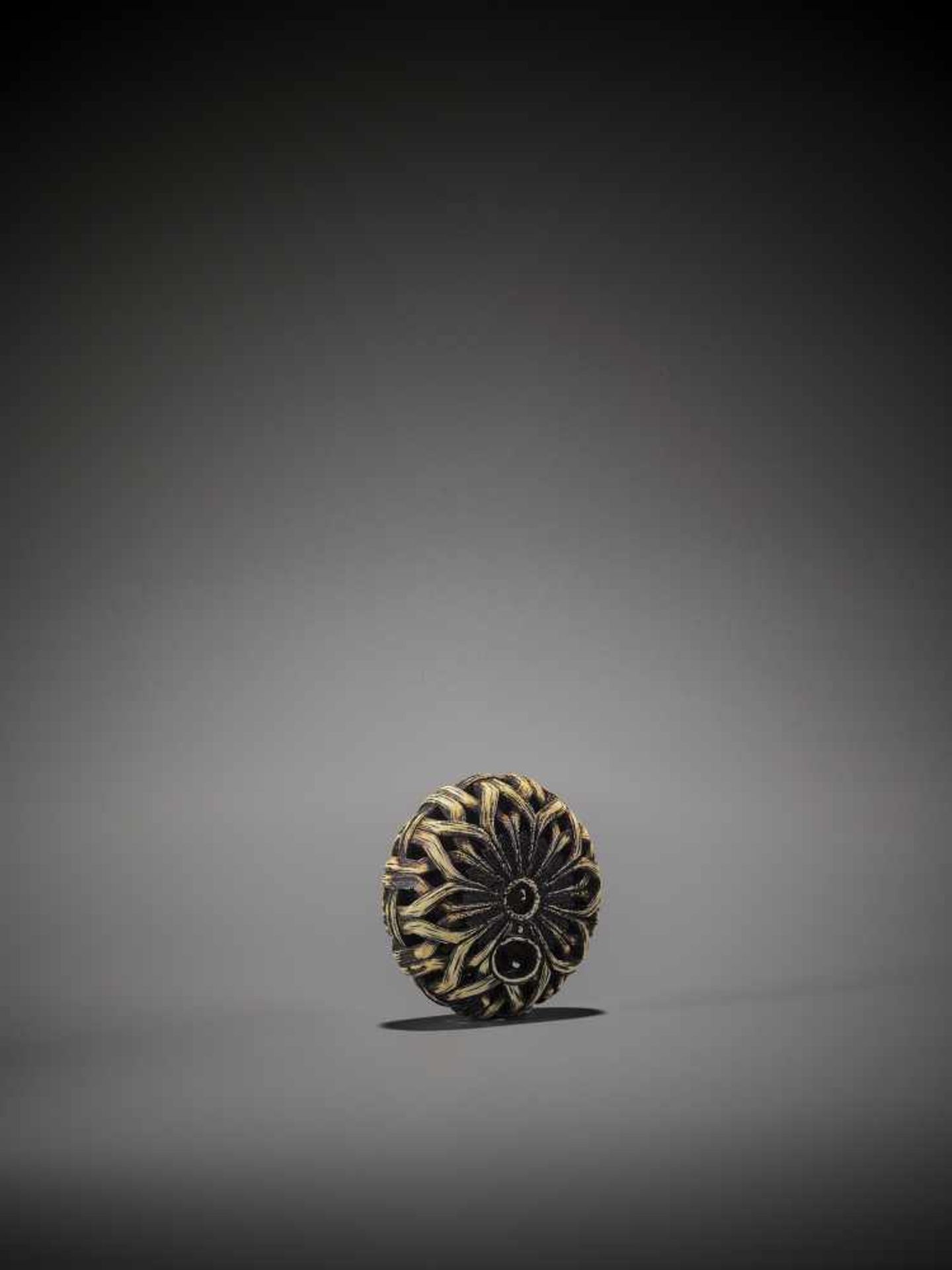 A BRILLIANT STAG ANTLER RYUSA MANJU NETSUKE WITH FLOWERS AND WEAVE UnsignedJapan, Tokyo, Asakusa, - Image 11 of 12