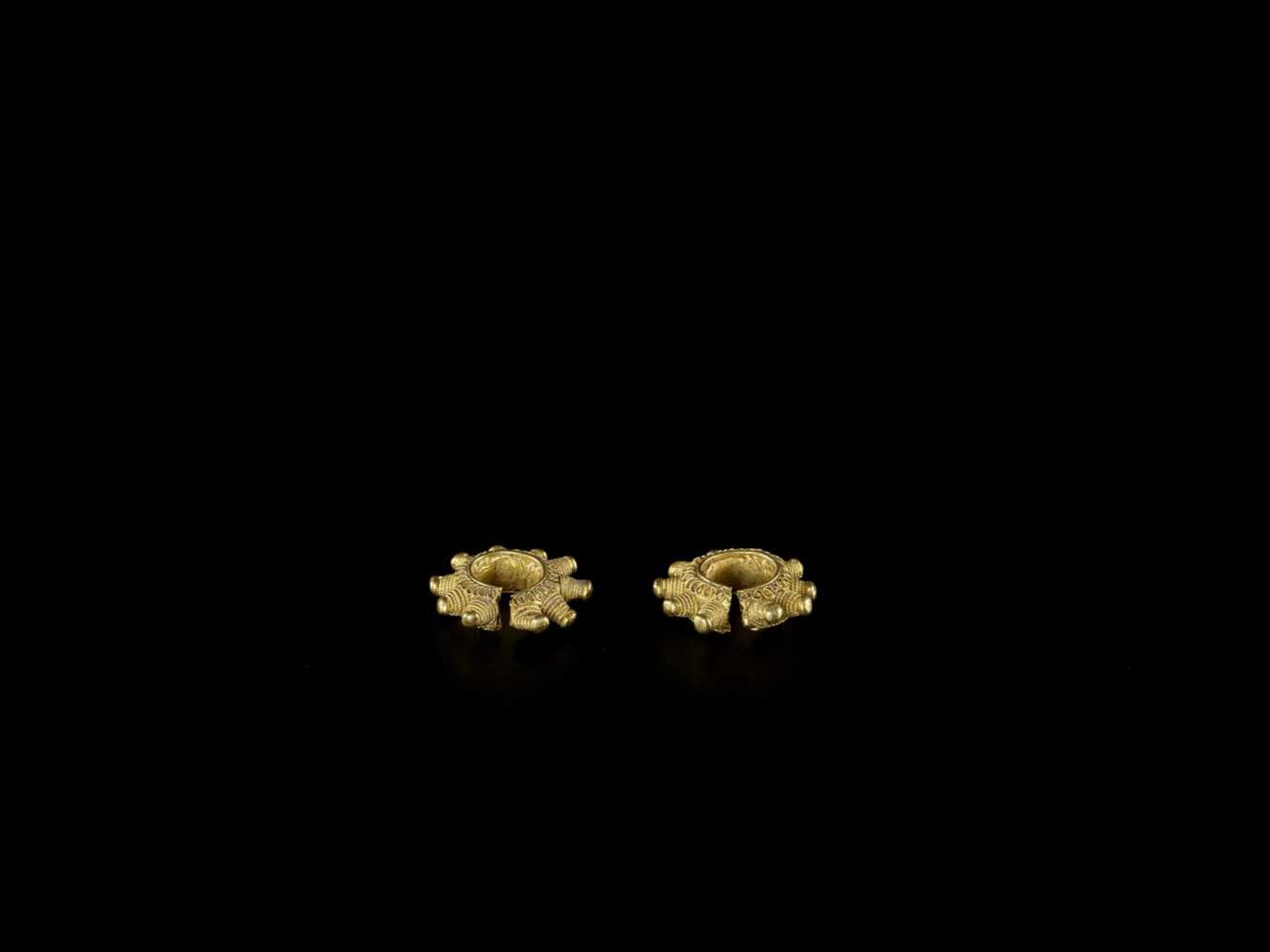 A PAIR OF GOLD EAR ORNAMENTS WITH ELABORATE GOLD THREAD DECORATIONS South East Asian Archipelago, - Image 3 of 6