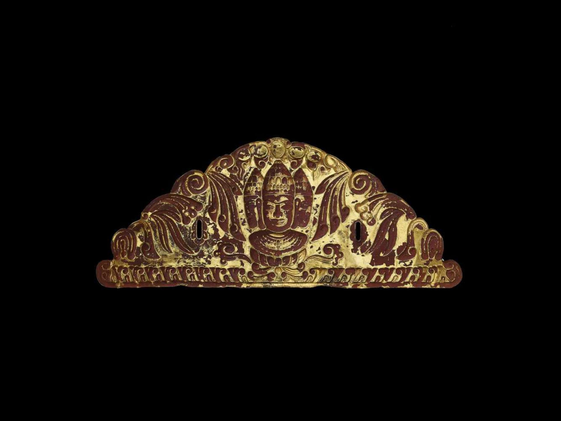 AN EXCELLENT AND VERY RARE CHAM REPOUSSÉ GOLD DIADEM DEPICTING BRAHMA Central Cham kingdom, - Image 3 of 3