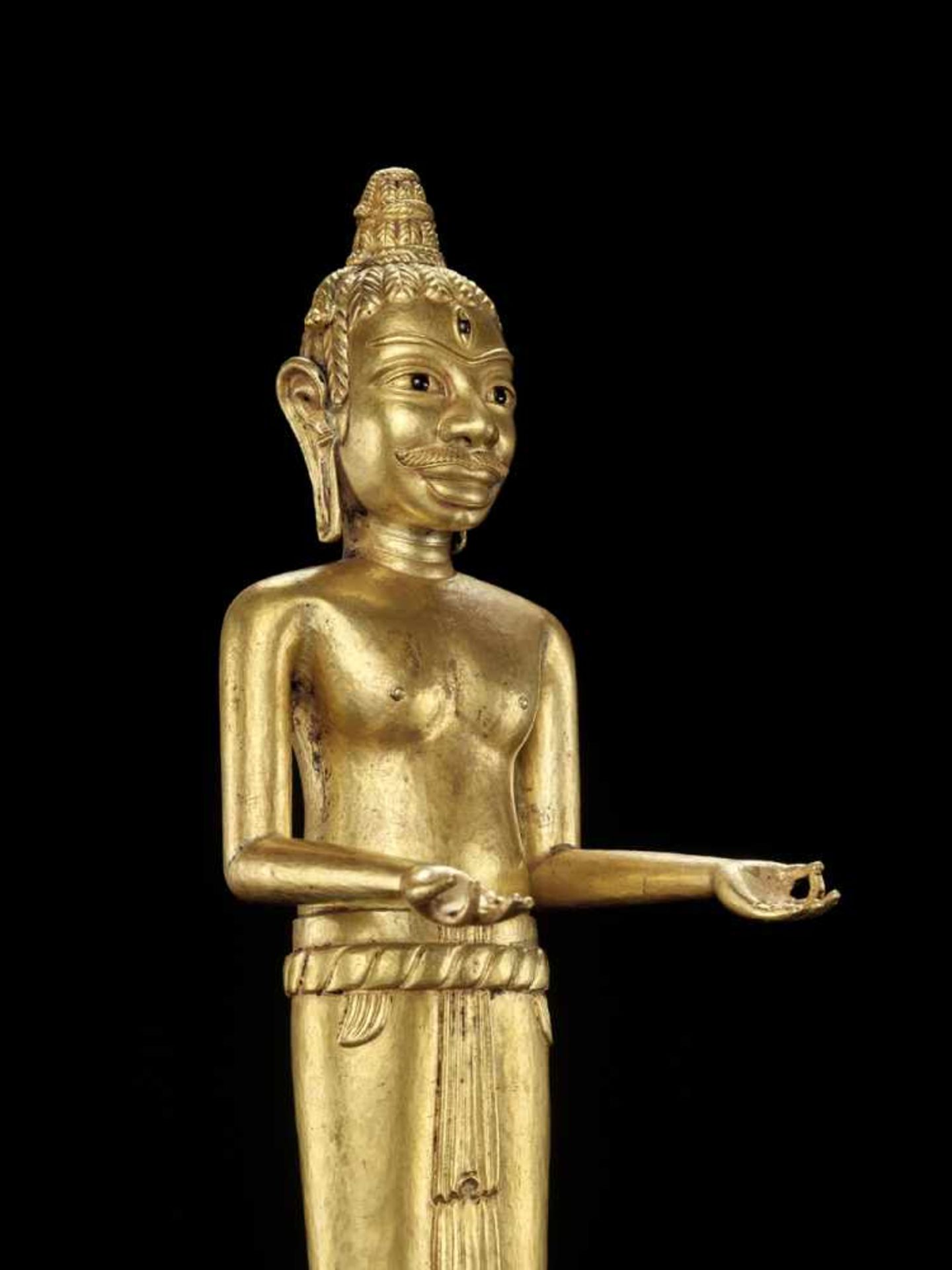 zurückgezogen / withdrawn---A STUNNING VIETNAMESE CHAM STYLE GOLD FIGURE OF SHIVA Vietnam, Cham - Bild 2 aus 10