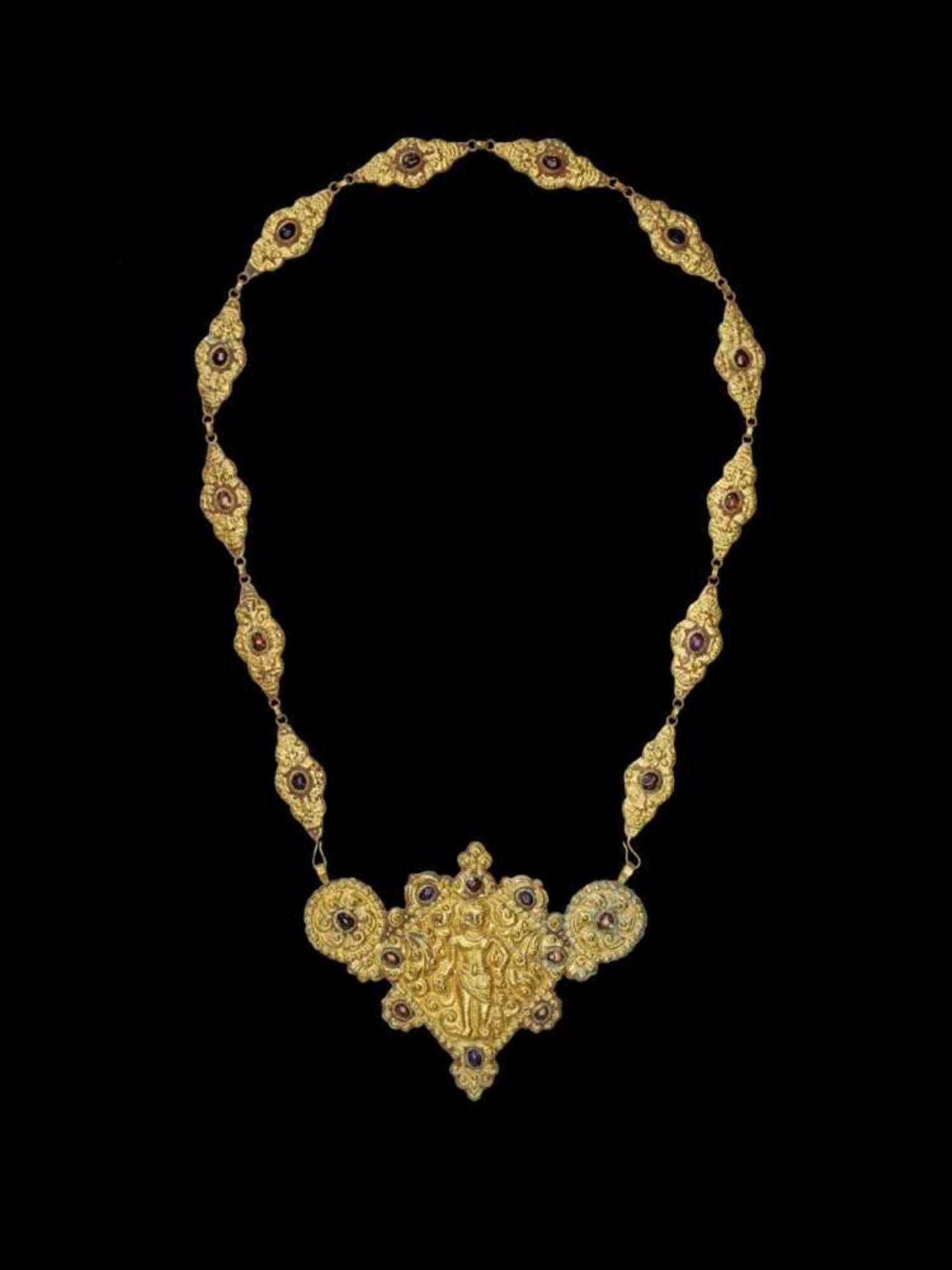 A CHAM REPOUSSÉ GOLD NECKLACE WITH A PECTORAL DEPICTING A HINDU DEITY Central Cham kingdom,