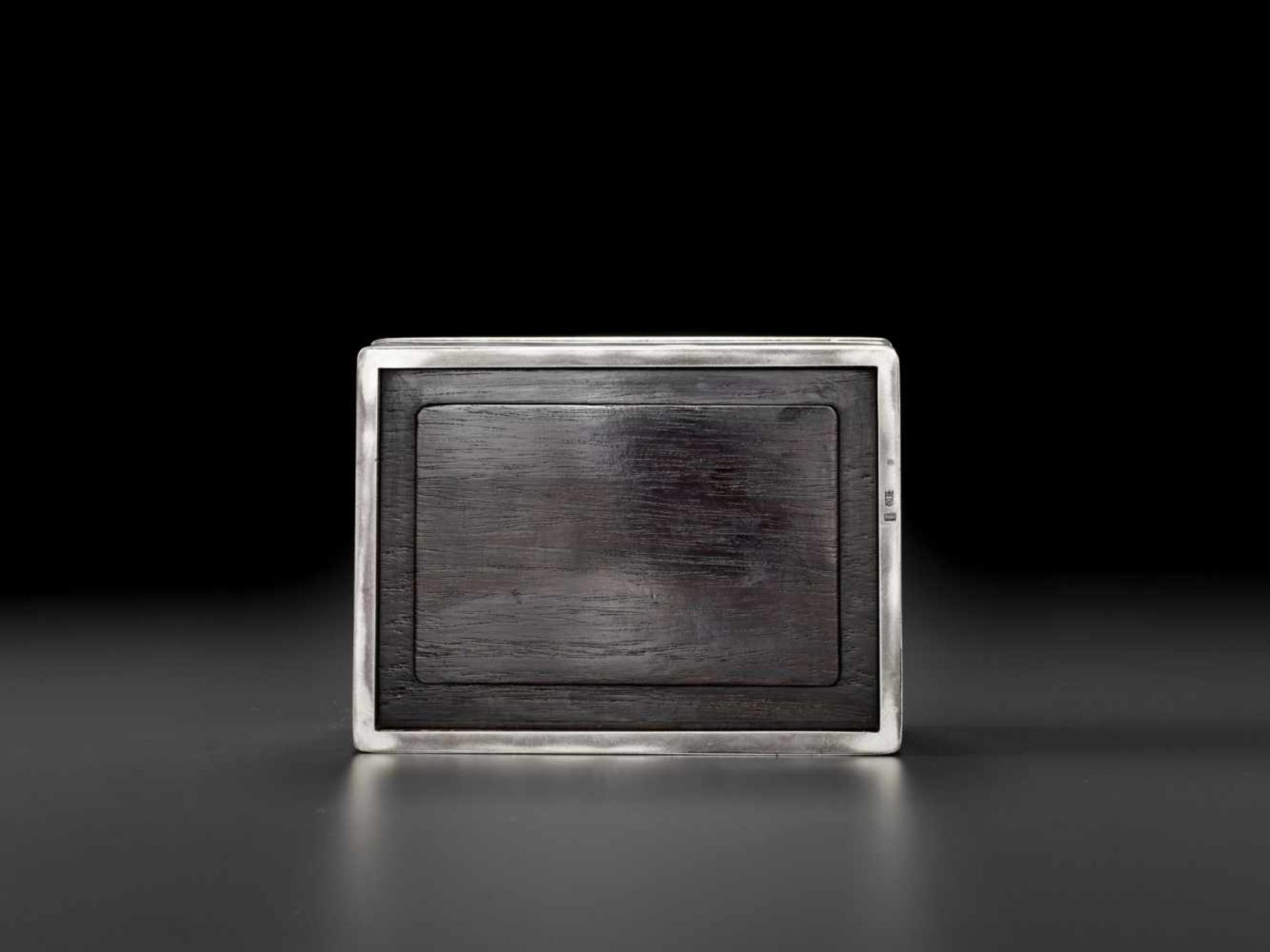 CHIKUSHIN: AN ICONIC ‘MOUNT FUJI’ SILVER BOX By Chikushin for the Miyamoto company, signed Chikushin - Image 7 of 9