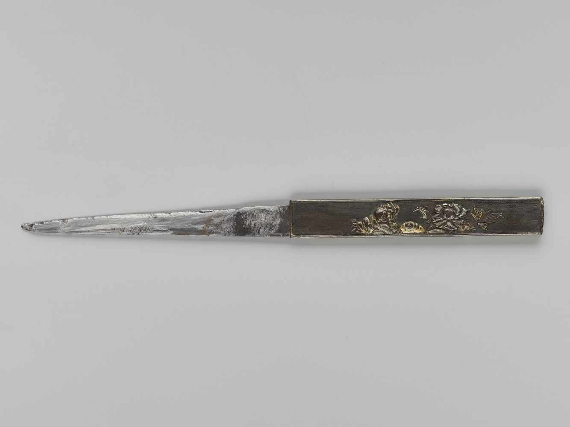 TOMOTSUGU: A TANTO IN KOSHIRAE By Tomotsugu, signed TomotsuguJapan, c. 16th to 17th centuryThe - Image 10 of 13