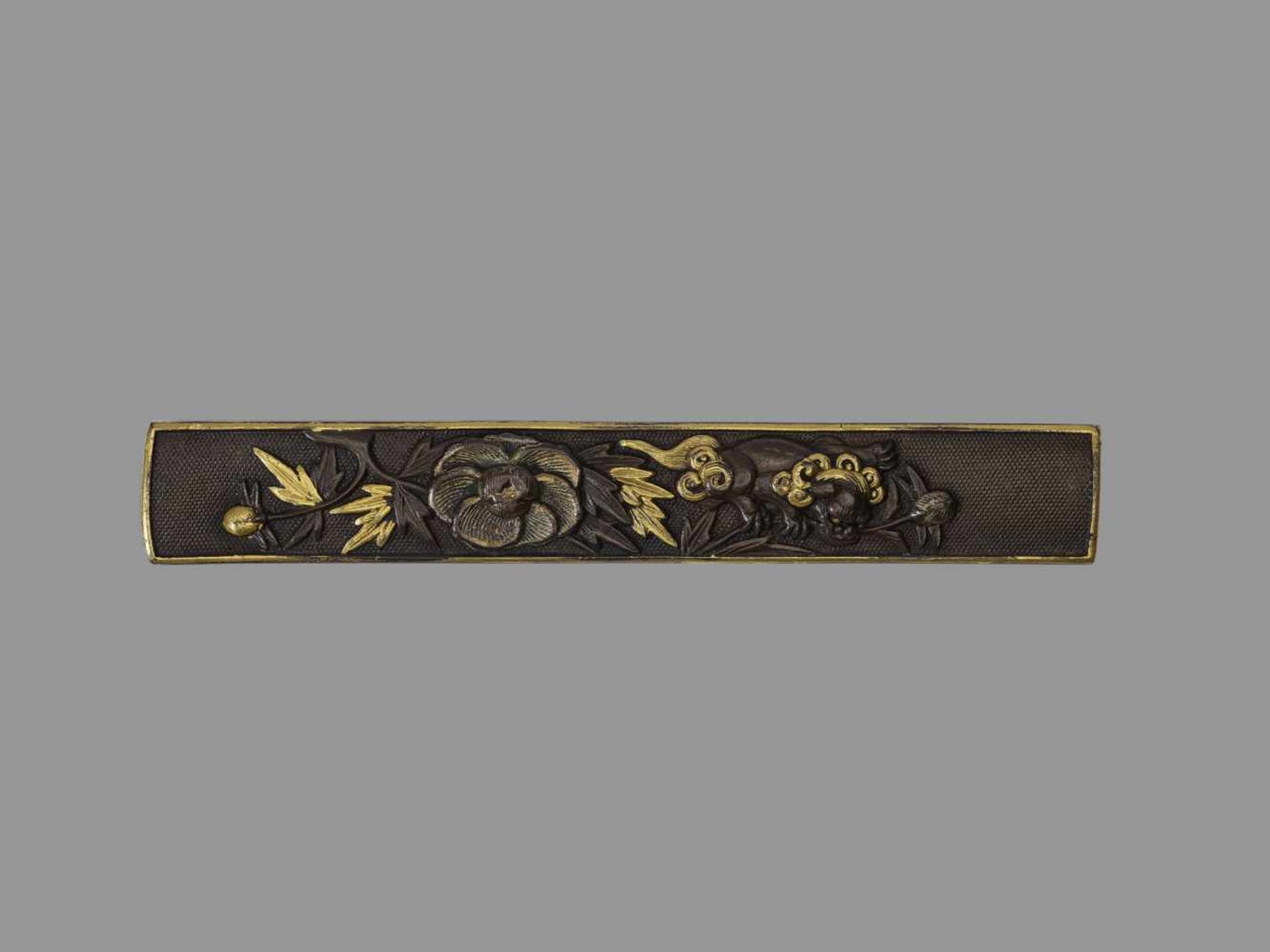 A RARE SET OF KOZUKA Japan, 19th century, Edo period (1615-1868)A set of six kozuka inside a three- - Image 6 of 13