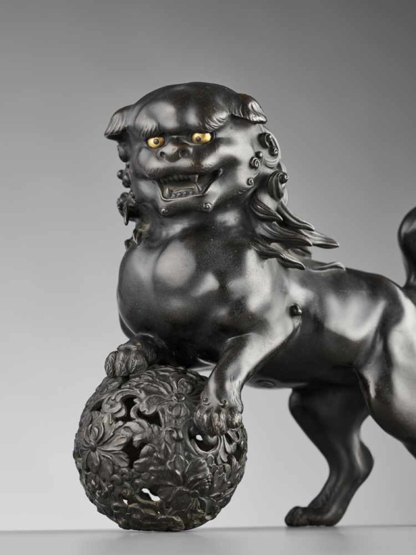 OSEI: A VERY FINE SHISHI BRONZE By Osei, signed OseiJapan, second half of 19th century, late Edo - Image 4 of 12