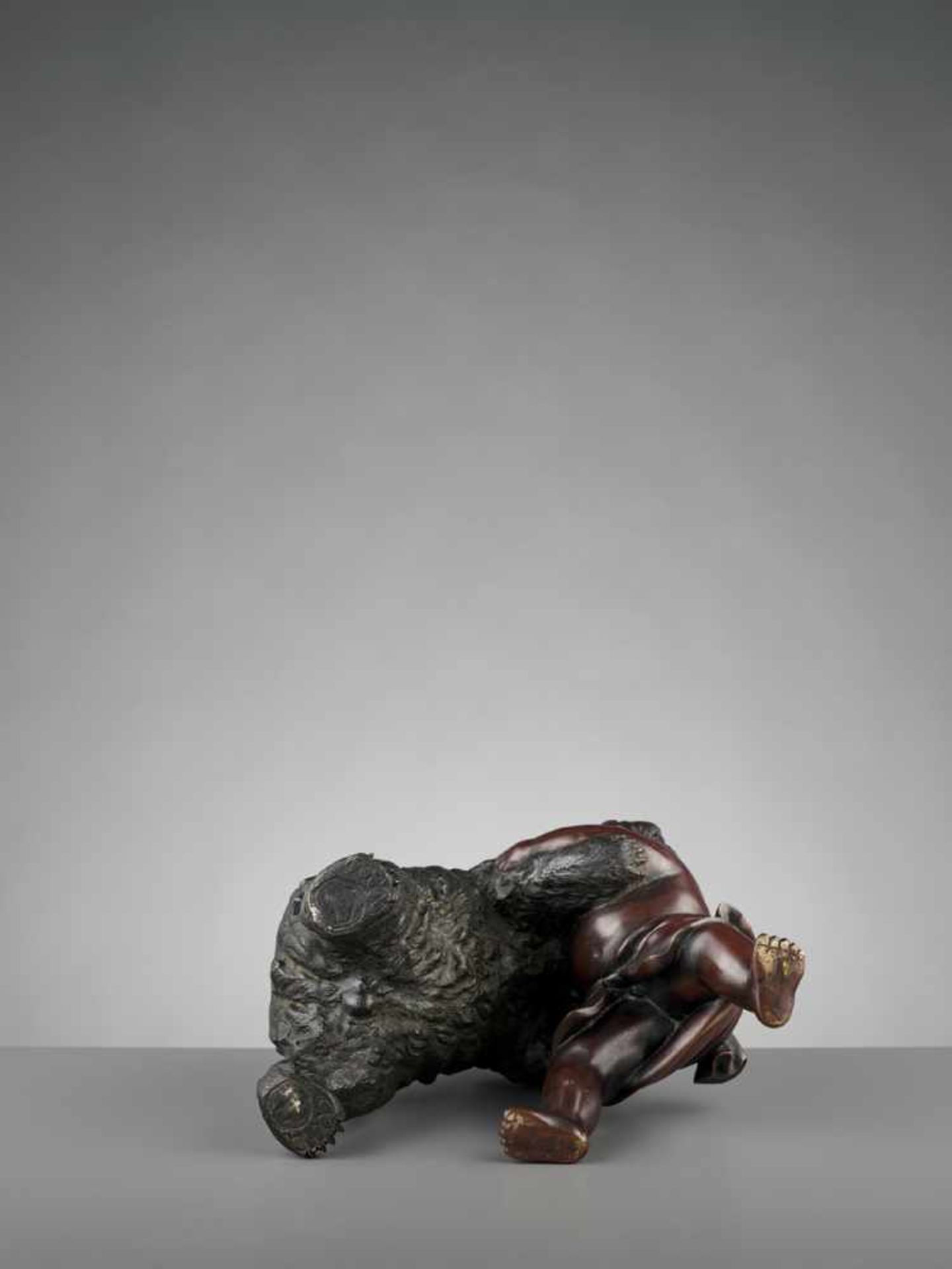 HIROMITSU: A RARE BRONZE OF KINTARO SUMO WRESTLING WITH A BEAR By Hiromitsu, signed Hiromitsu - Image 11 of 12