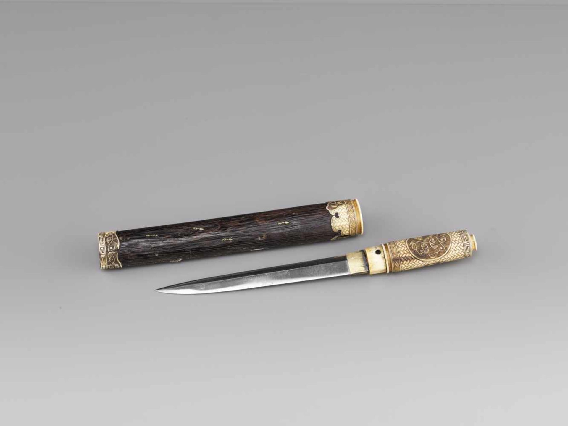 A RARE TANTO ATTRIBUTED TO JIKAN GANBUN Unsigned, attributed to Jikan GanbunJapan, 19th century, Edo