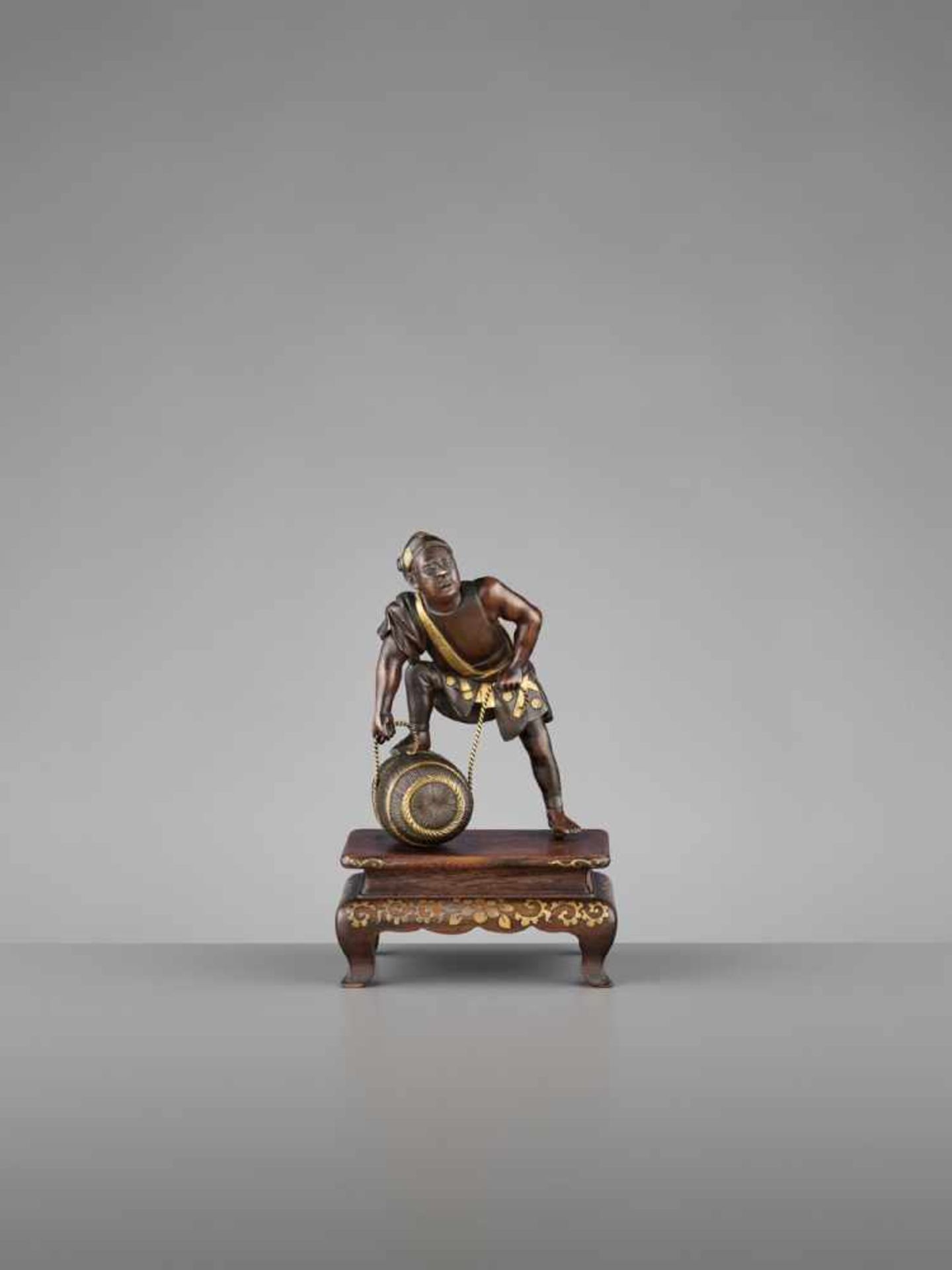 MIYAO EISUKE: A PARCEL GILT TWO-COLOR BRONZE OF A TRADESMAN By Miyao Eisuke of Yokohama, signed - Image 3 of 12